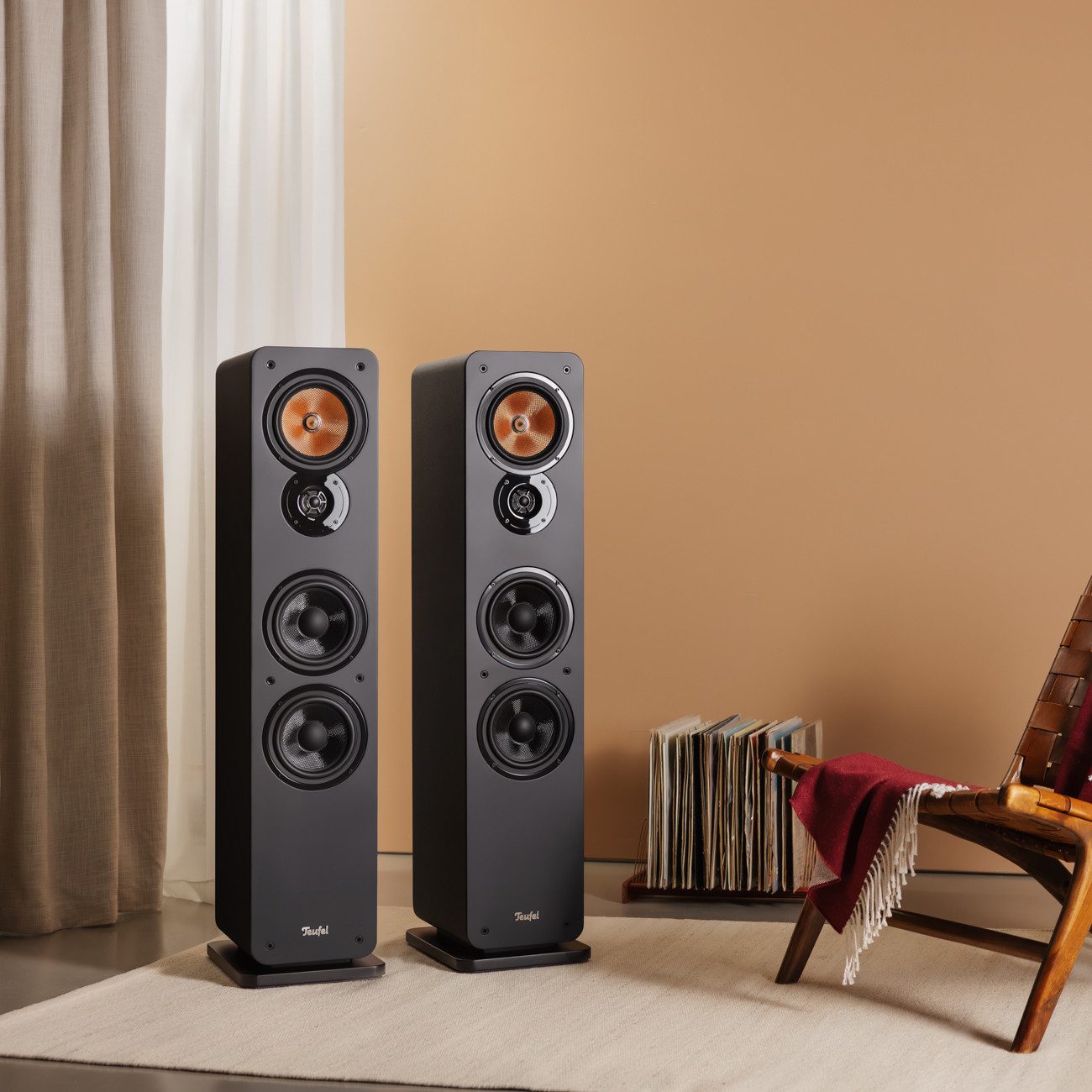 Teufel ULTIMA 40 Lautsprecher (120 W, FSC®-zertifiziertes Holz, satinierter Lackfront) – Bild 3 von 5