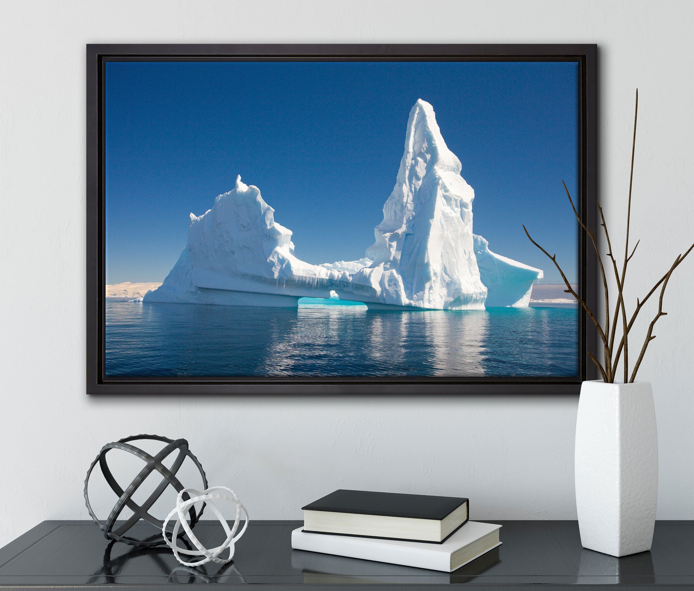 Pixxprint Schattenfugen-Bilderrahmen kunstvoller St), Leinwandbild Eisberg, gefasst, (1 einem Wanddekoration fertig Riesiger Zackenaufhänger inkl. bespannt, in Leinwandbild