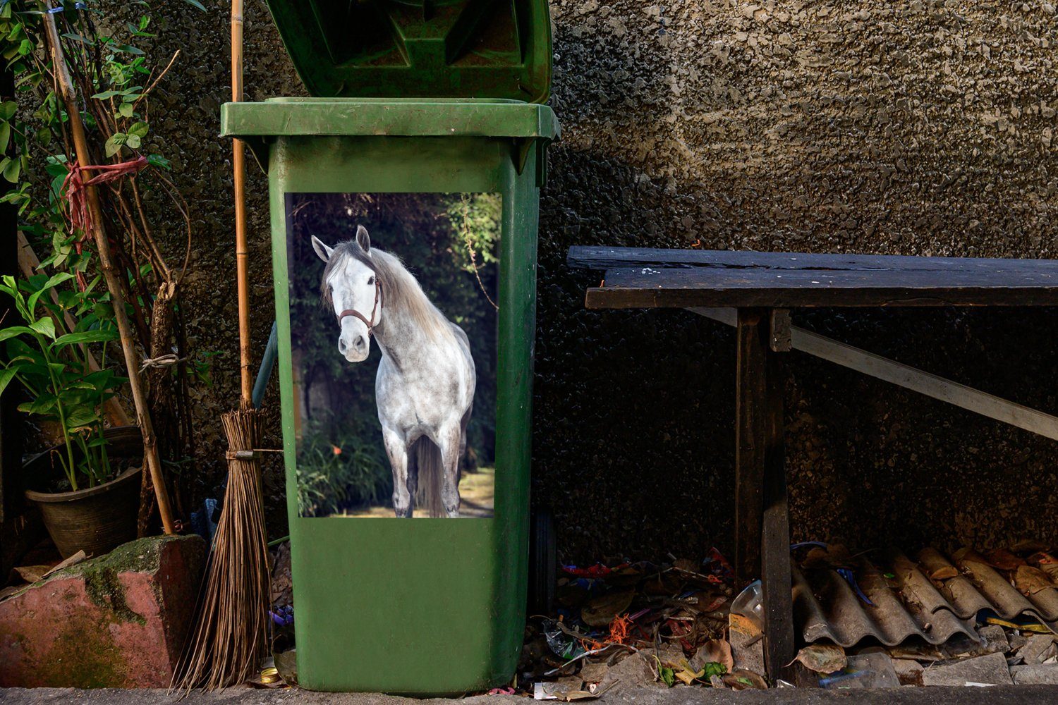 MuchoWow Wandsticker Pferd Halfter - Mülleimer-aufkleber, (1 Natur Abfalbehälter Container, St), Sticker, - Mülltonne