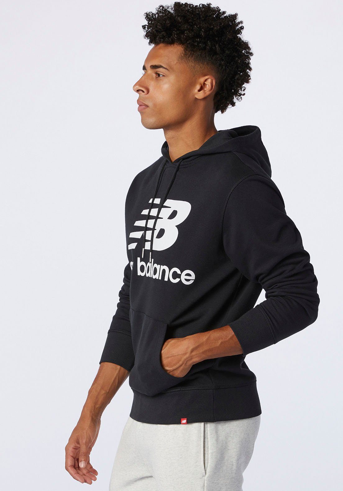 LOGO HOODIE schwarz STACKED ESSENTIALS New FLEECE Kapuzensweatshirt Balance NB