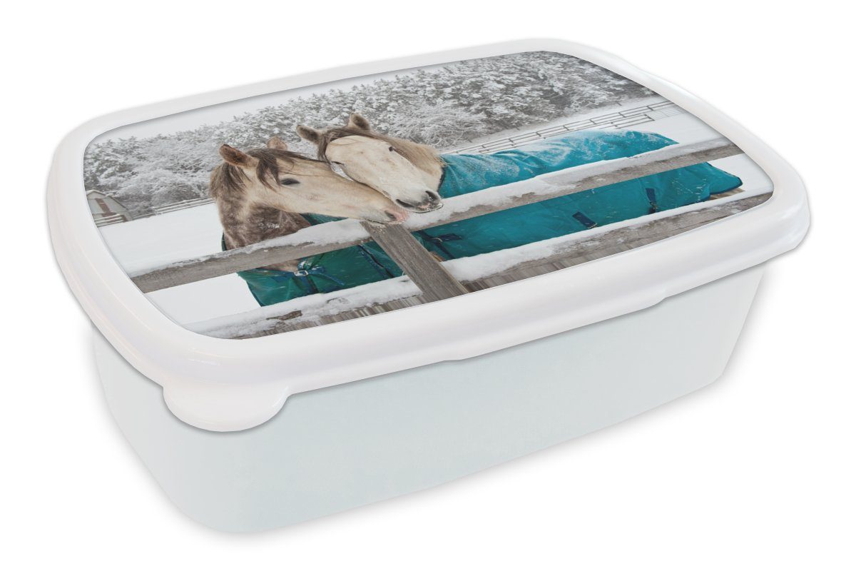 MuchoWow Lunchbox Pferde - Decke - Schnee, Kunststoff, (2-tlg), Brotbox für Kinder und Erwachsene, Brotdose, für Jungs und Mädchen weiß