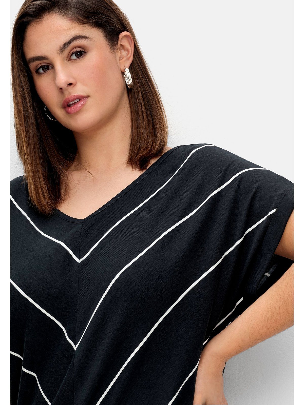 Tunnelzug T-Shirt schwarz-weiß Sheego Saum Größen mit am Große
