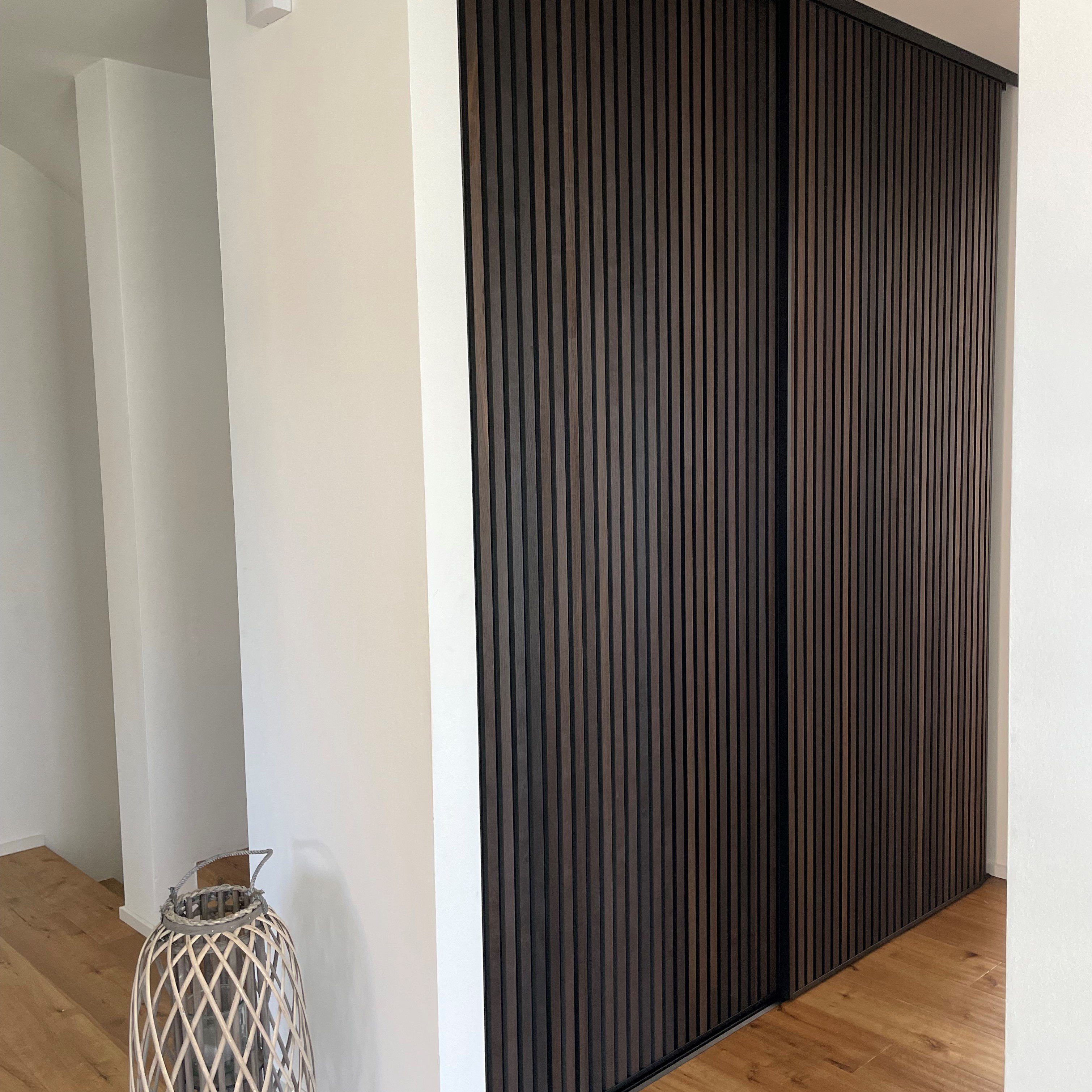 hibitaro Schiebetür Schiebetür mit Lamellenfüllung in der Farbe Light Oak