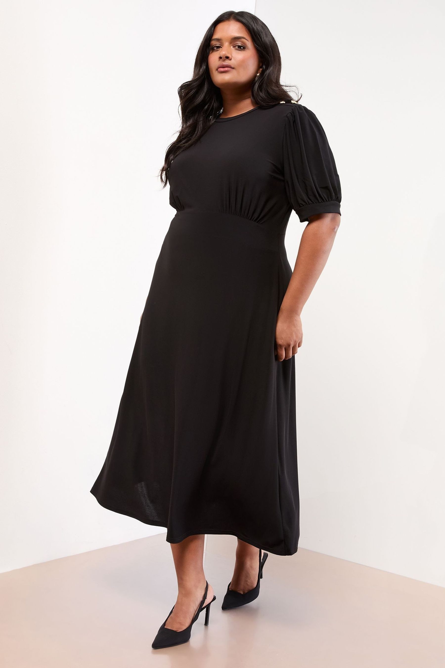 LIPSY Midikleid Lipsy Jersey-Midikleid mit Uniformknöpfen, Curve (1-tlg)