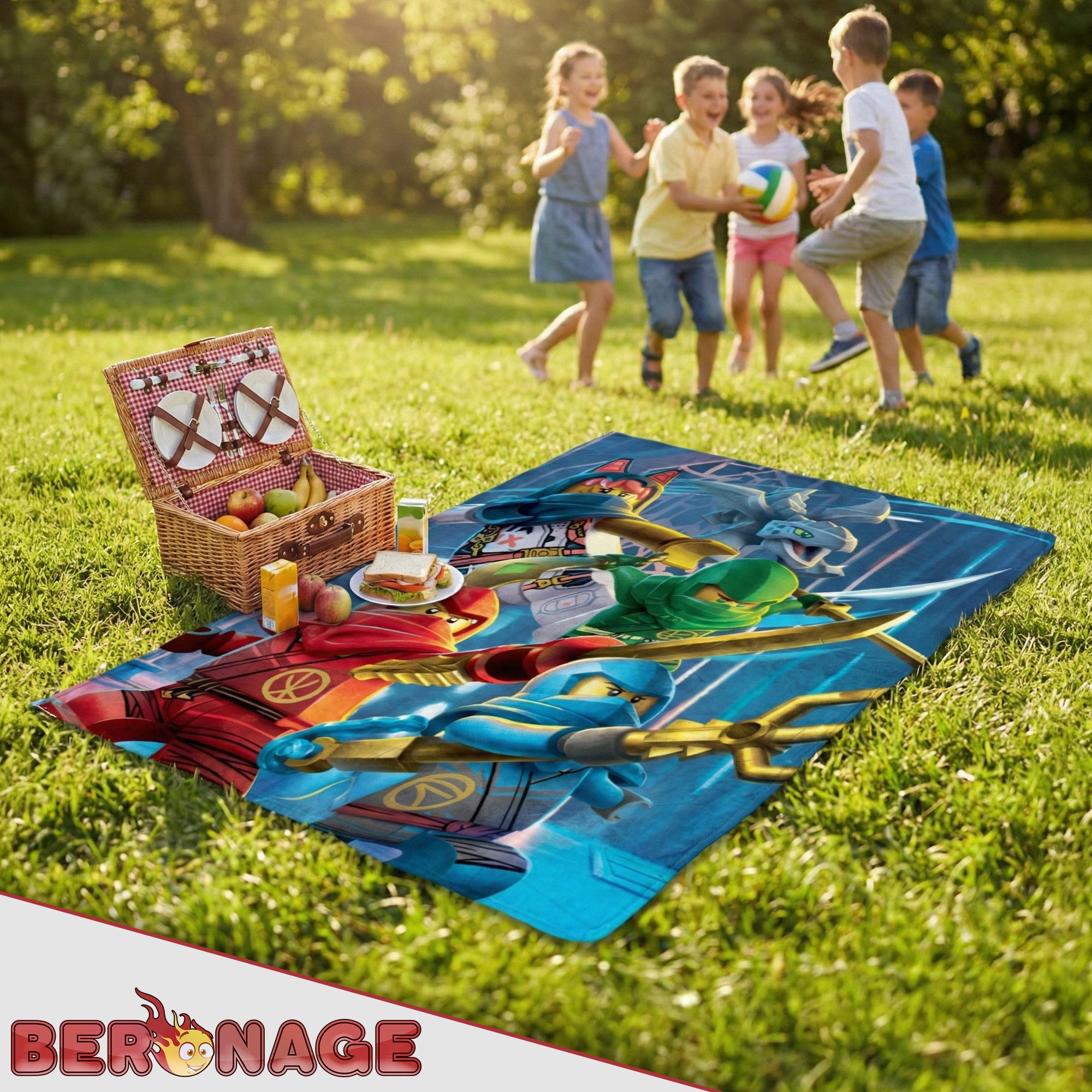 BERONAGE Tagesdecke LEGO Ninjago Kuscheldecke Templefall 150x200 cm Decke , passend zur Bettwäsche, ideal für Sofa, Couch, Bett, Auto, Camping – Bild 4 von 5