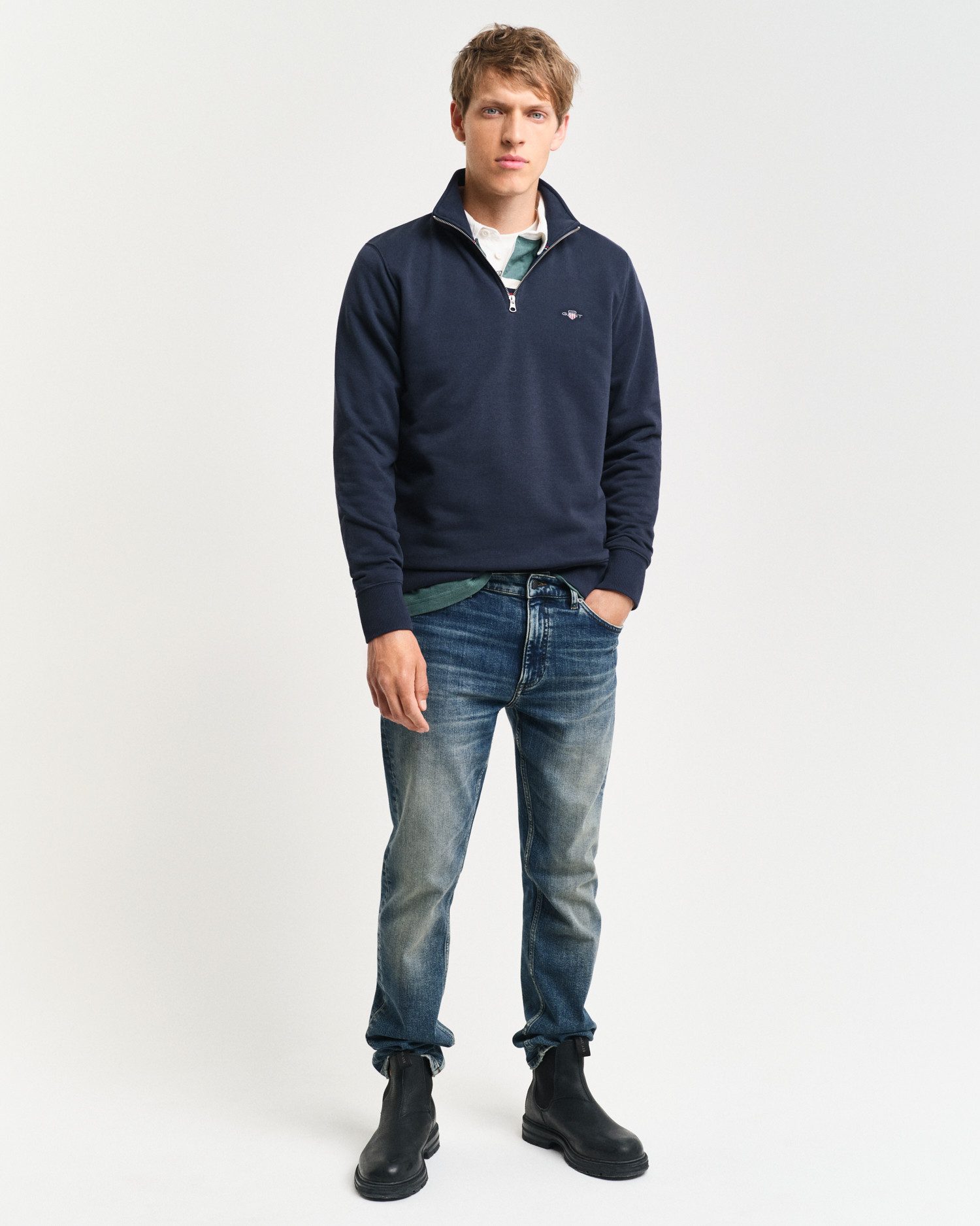 Gant Sweatshirt REG SHIELD HALF ZIP SWEAT mit Logostickerei auf der Brust