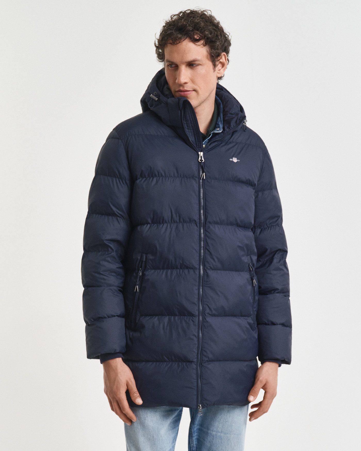 Gant Steppmantel ACTIVE CLOUD MID LENGTH Puffermantel, regular fit, abnehmabre Kapuze, 2-Wege-Reißverschluss