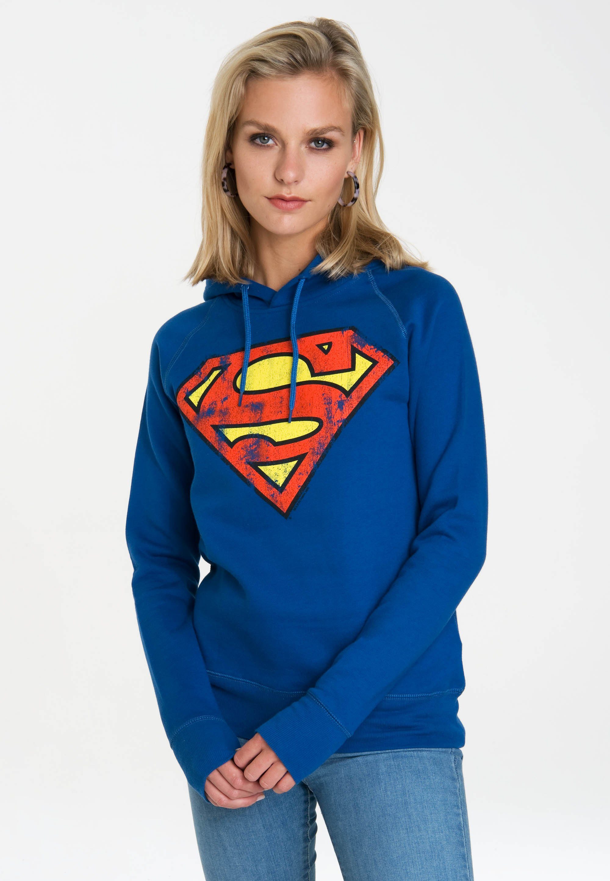 LOGOSHIRT Kapuzensweatshirt DC - Superman von Superhelden-Print, Logoshirt Logo Damen für Trendiges Kapuzensweatshirt mit