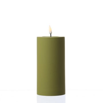 Deluxe Homeart LED-Kerze MIA Deluxe für Außen flackernd H: 15cm D: 7,5cm outdoor olivgrün (1-tlg)