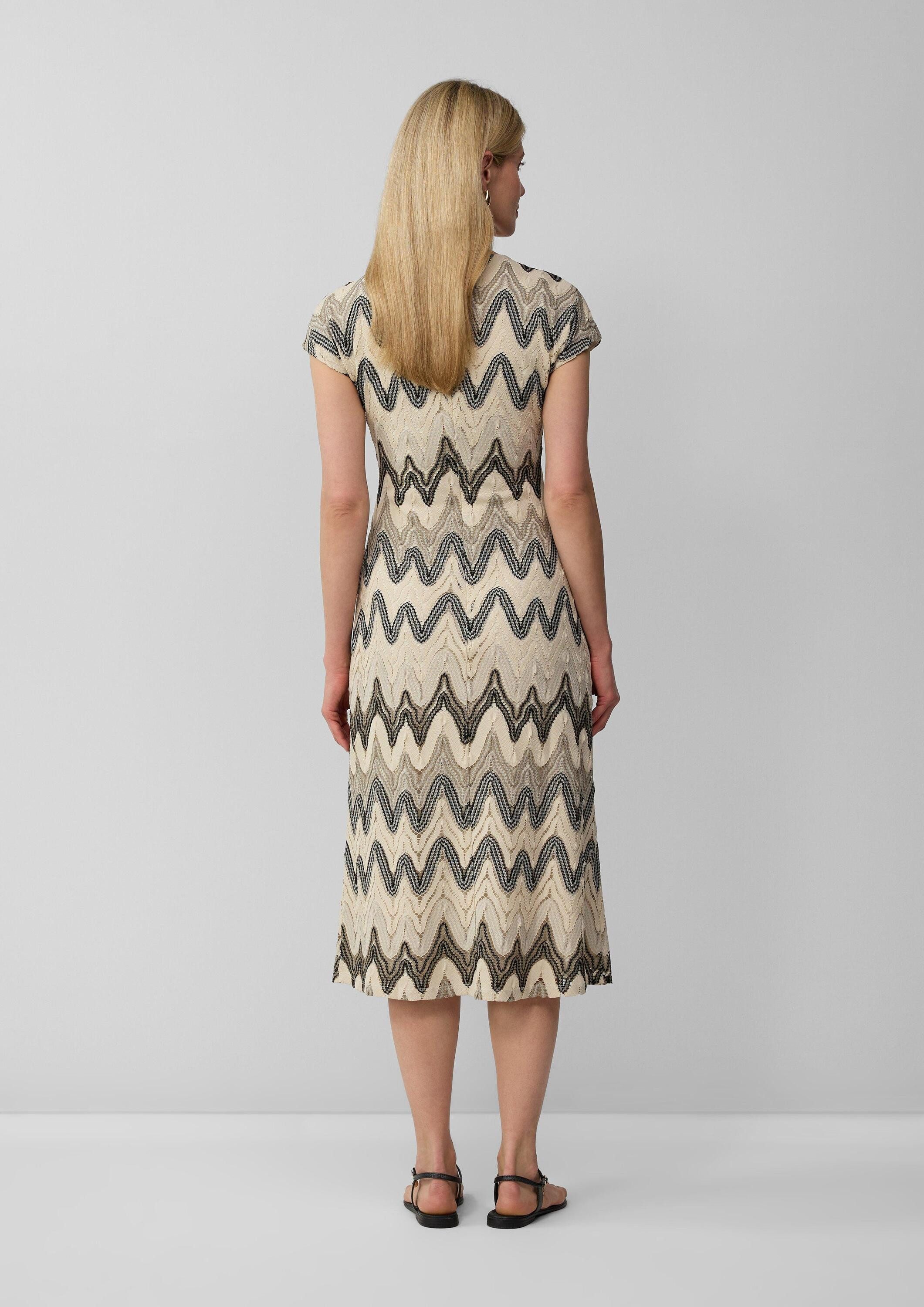 s.Oliver Midikleid Kleid Gemustertes Etuikleid aus Häkeljersey