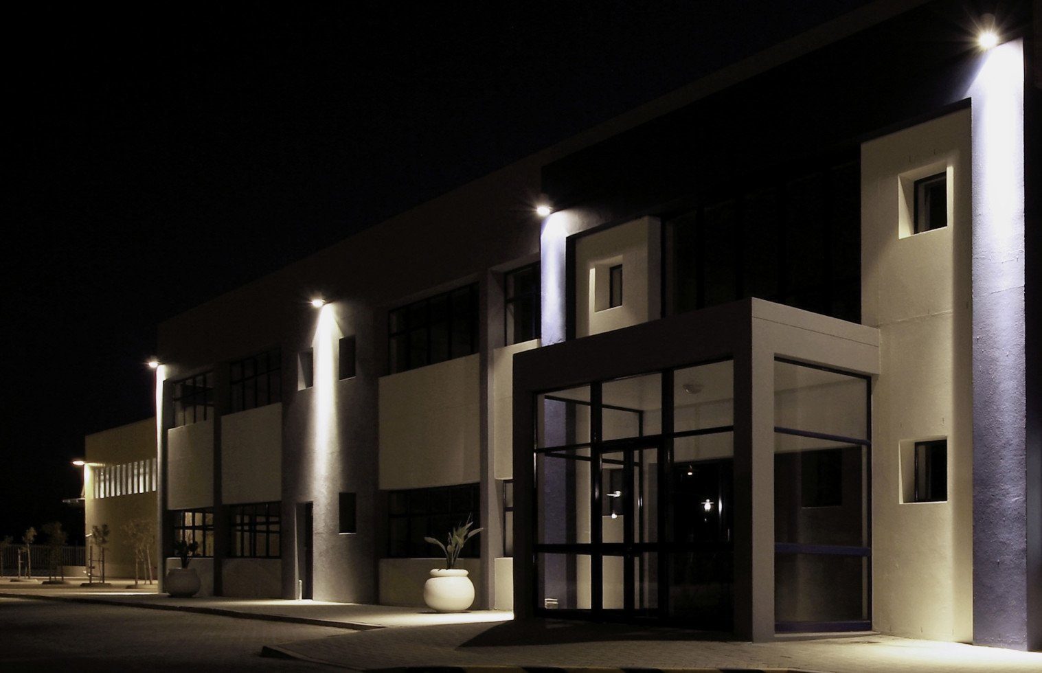 Philips Flutlichtstrahler Philips LED Flutlicht ProjectLine 30W warmweiß, Inkl. Leuchtmittel, Nicht dimmbar ohne Bewegungsmelder