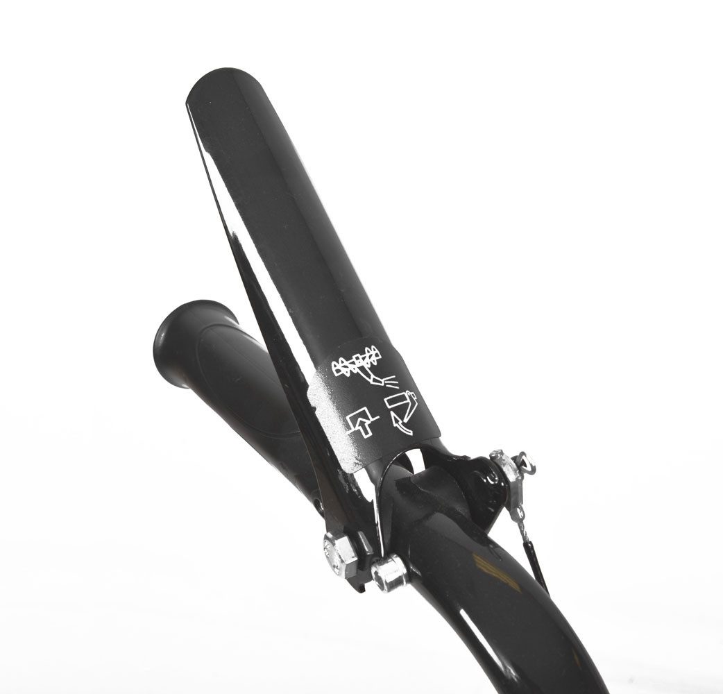 Hecht Benzin-Schneefräse zweistufig 5 Gänge 5,5 PS, 56,00 cm Arbeitsbreite, 11 m Wurfweite - Auswurfkanal 190° stufenlos drehbar