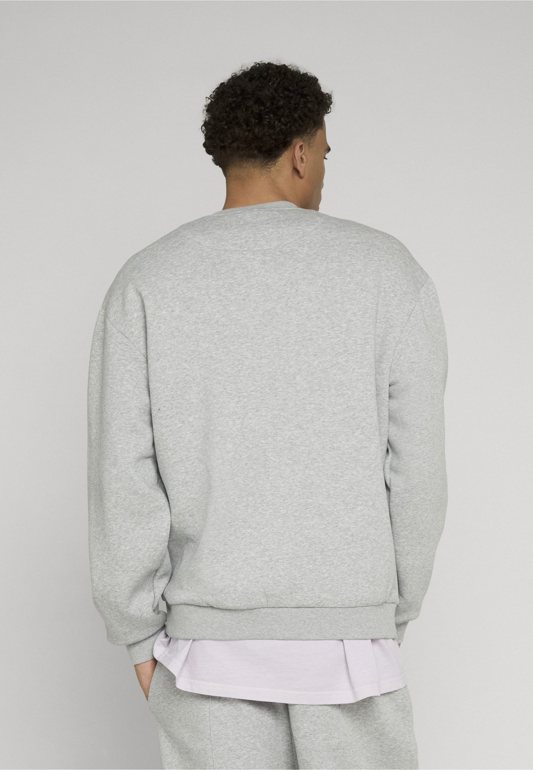 URBAN CLASSICS Sweater Urban Classics Fluffy Crewneck (1-tlg) – Bild 4 von 5