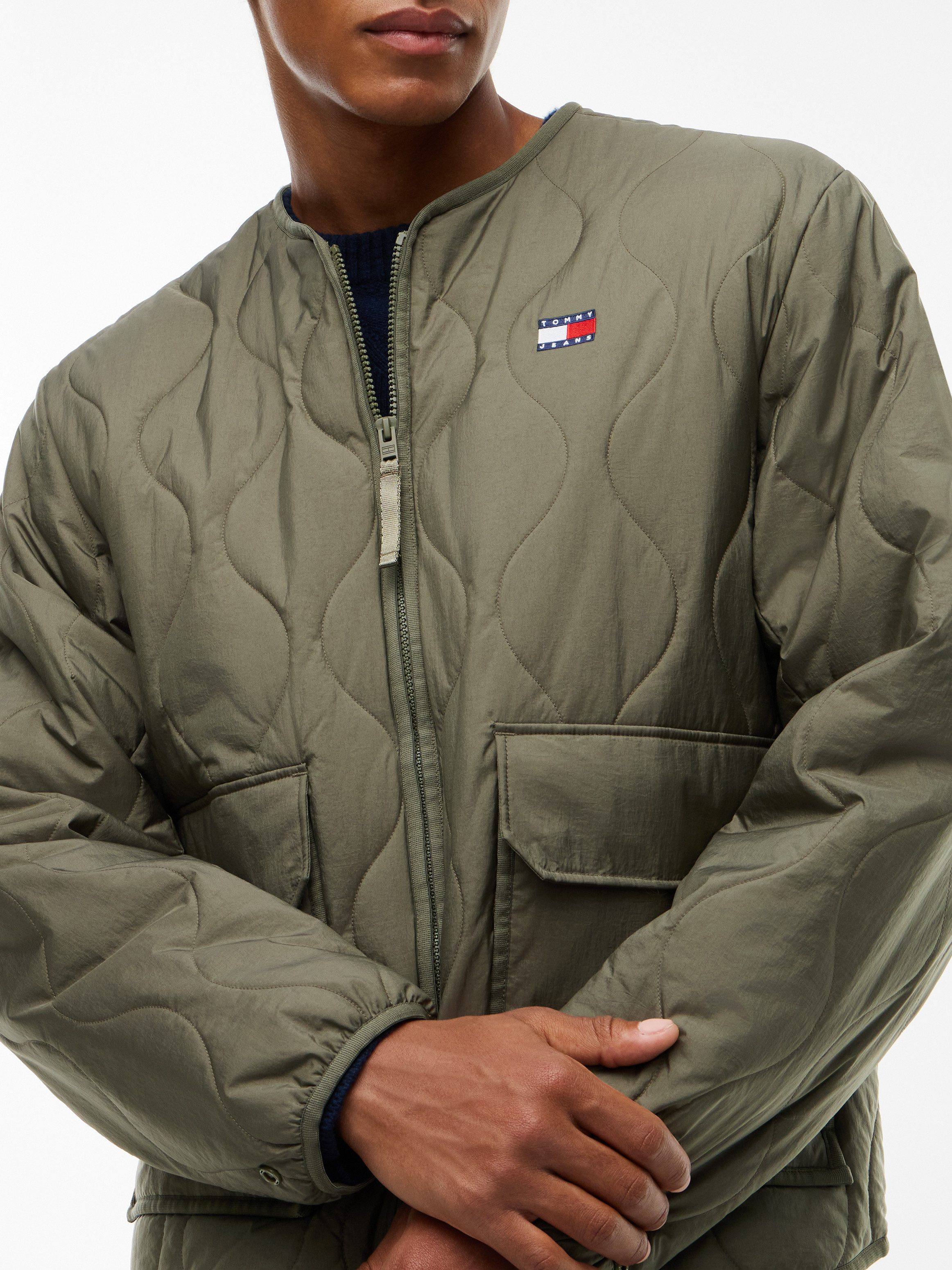 Tommy Jeans Steppjacke QUILTING CITY JACKET Regular fit mit Klappentaschen