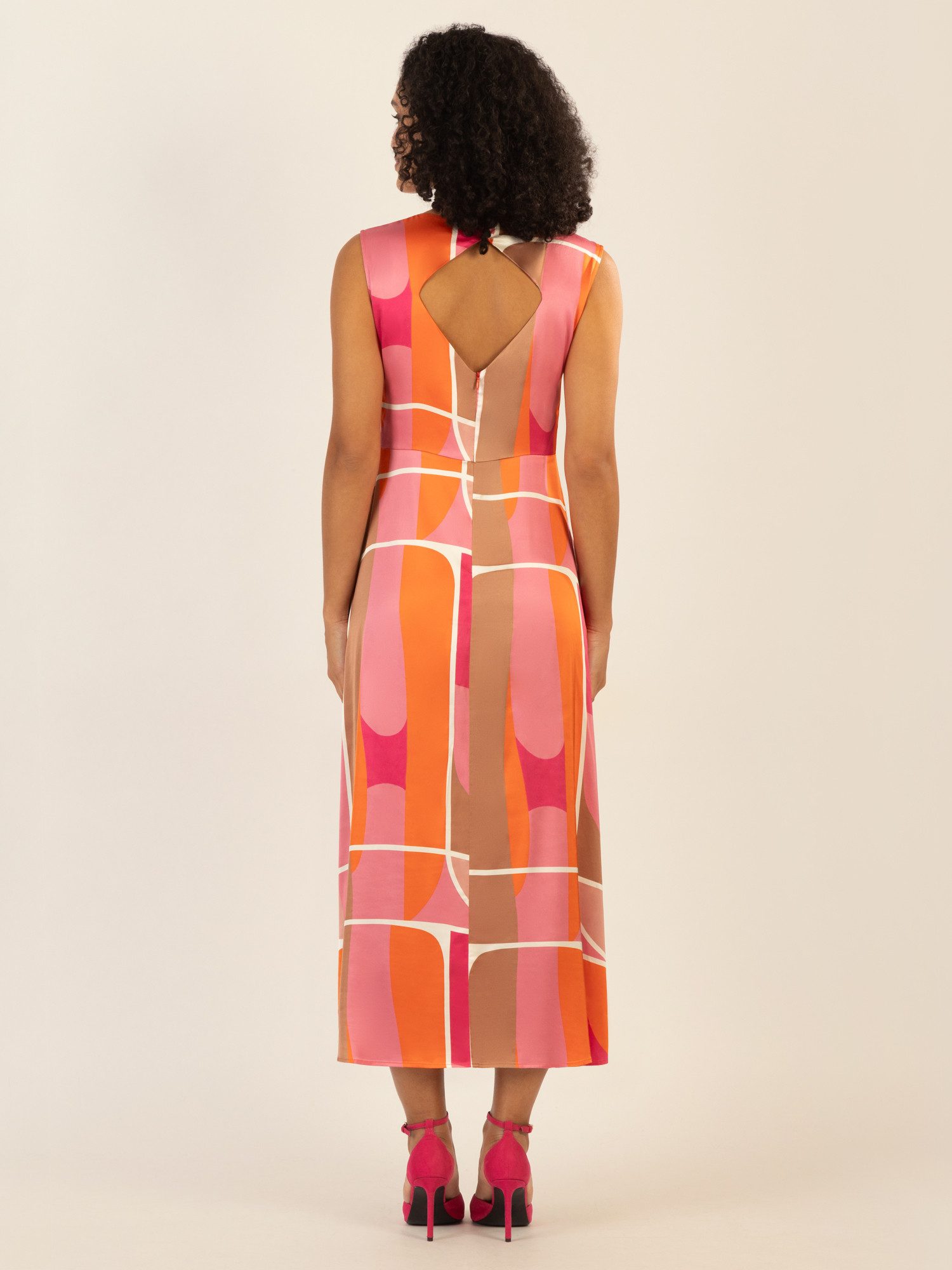 mint & mia Maxikleid aus Satin mit grafischem Print