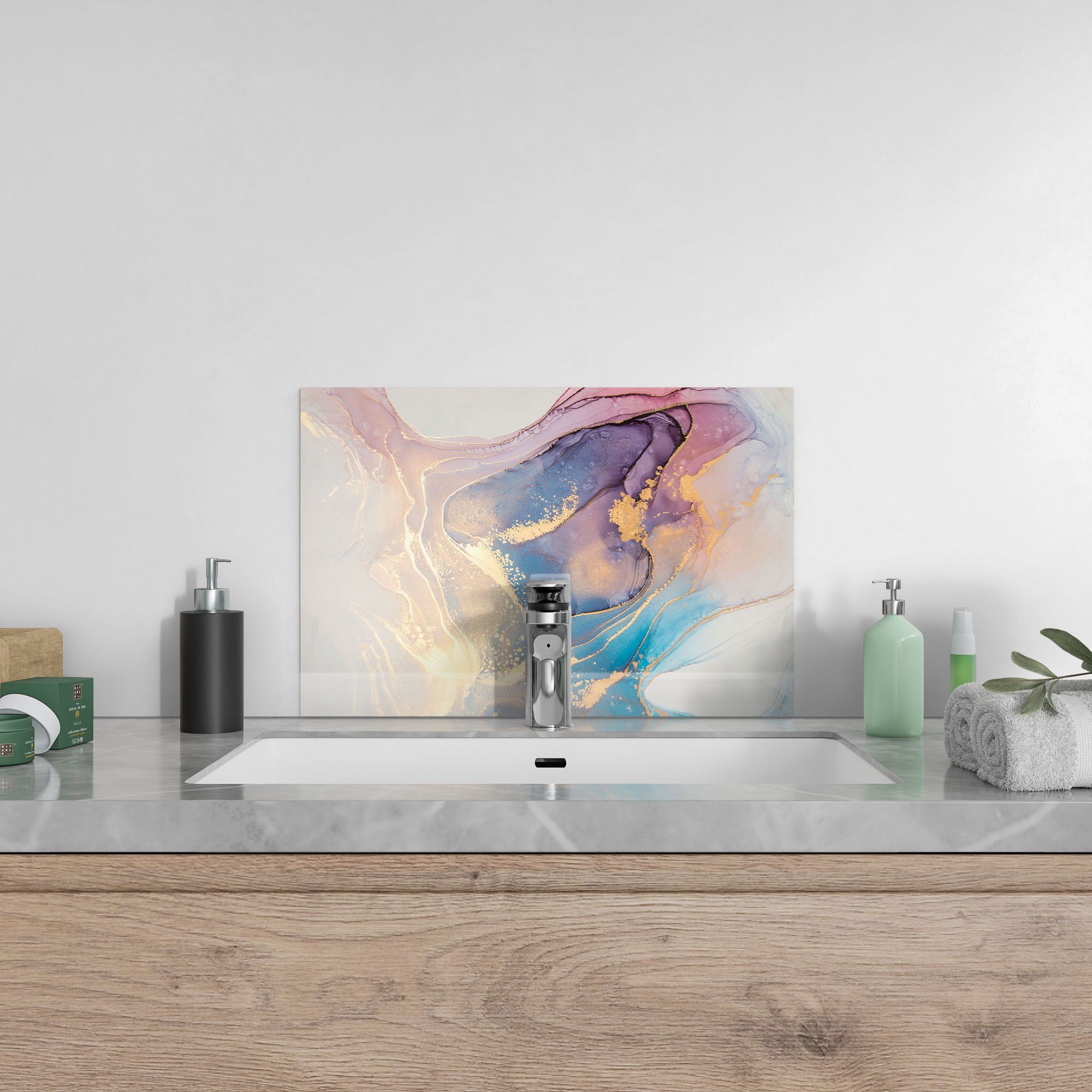 Spritzschutz in 'Marmorgrafik Herdblende Küchenrückwand DEQORI Pastell', Badrückwand Glas