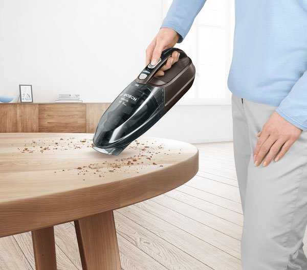 BOSCH Akku-Handstaubsauger BHN16L 16Vmax, hohe Saugkraft, lange Laufzeit, flexible Reinigung, beutellos, ideal für Polster und Auto, leicht, kabellos