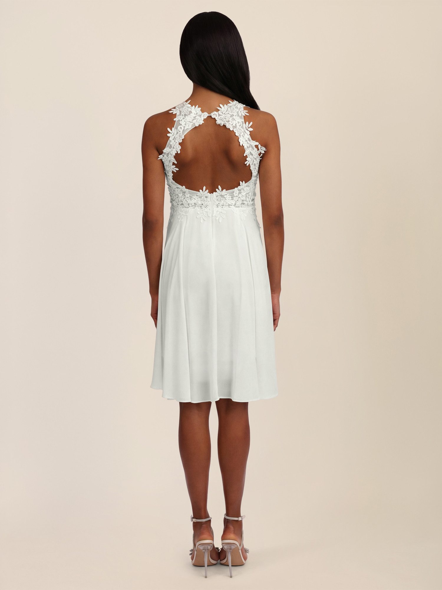 Apart Cocktailkleid mit floraler Spitzenpracht