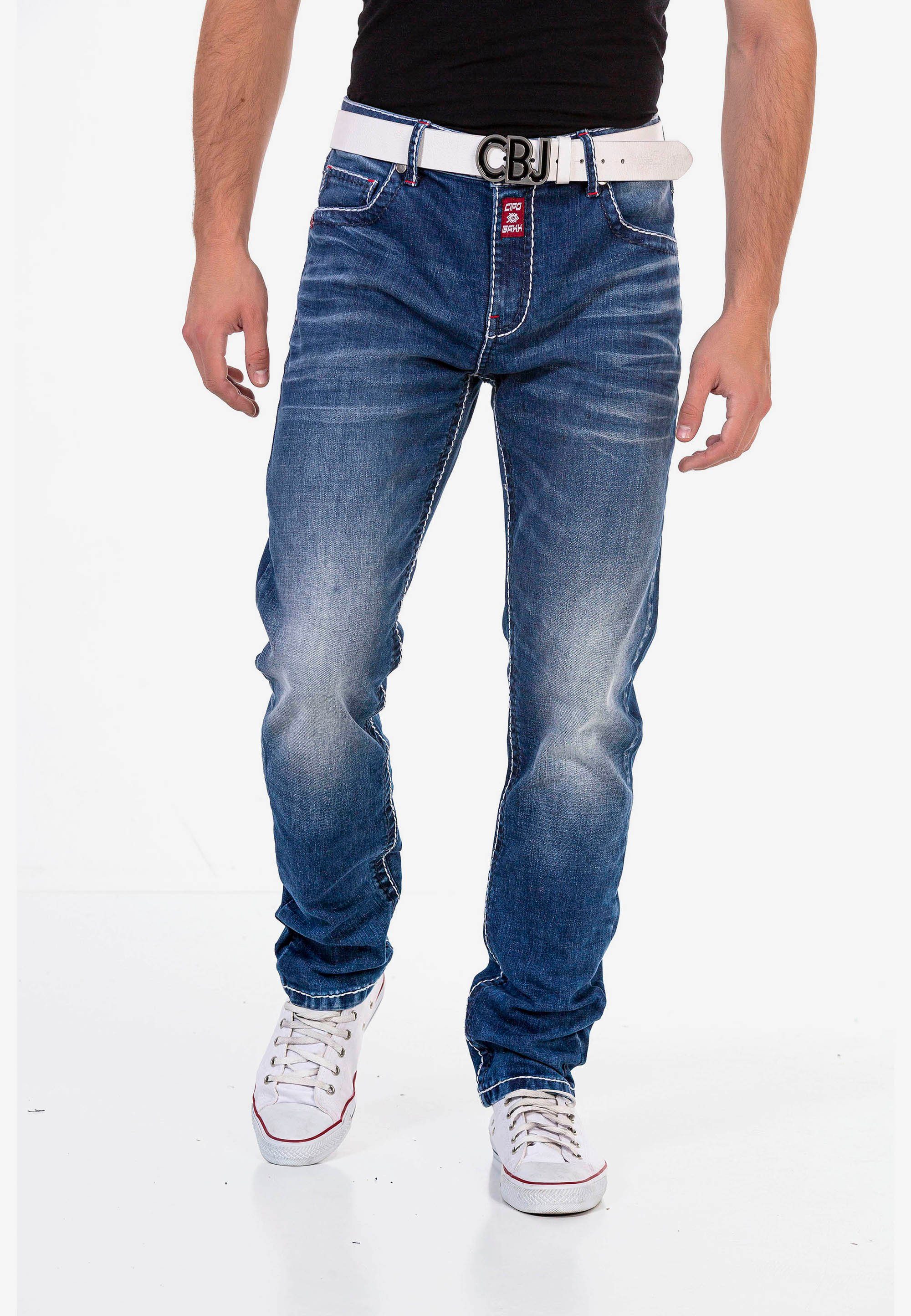 Cipo & Baxx Straight-Jeans im klassischen 5-Pocket-Style | Straight-Fit Jeans