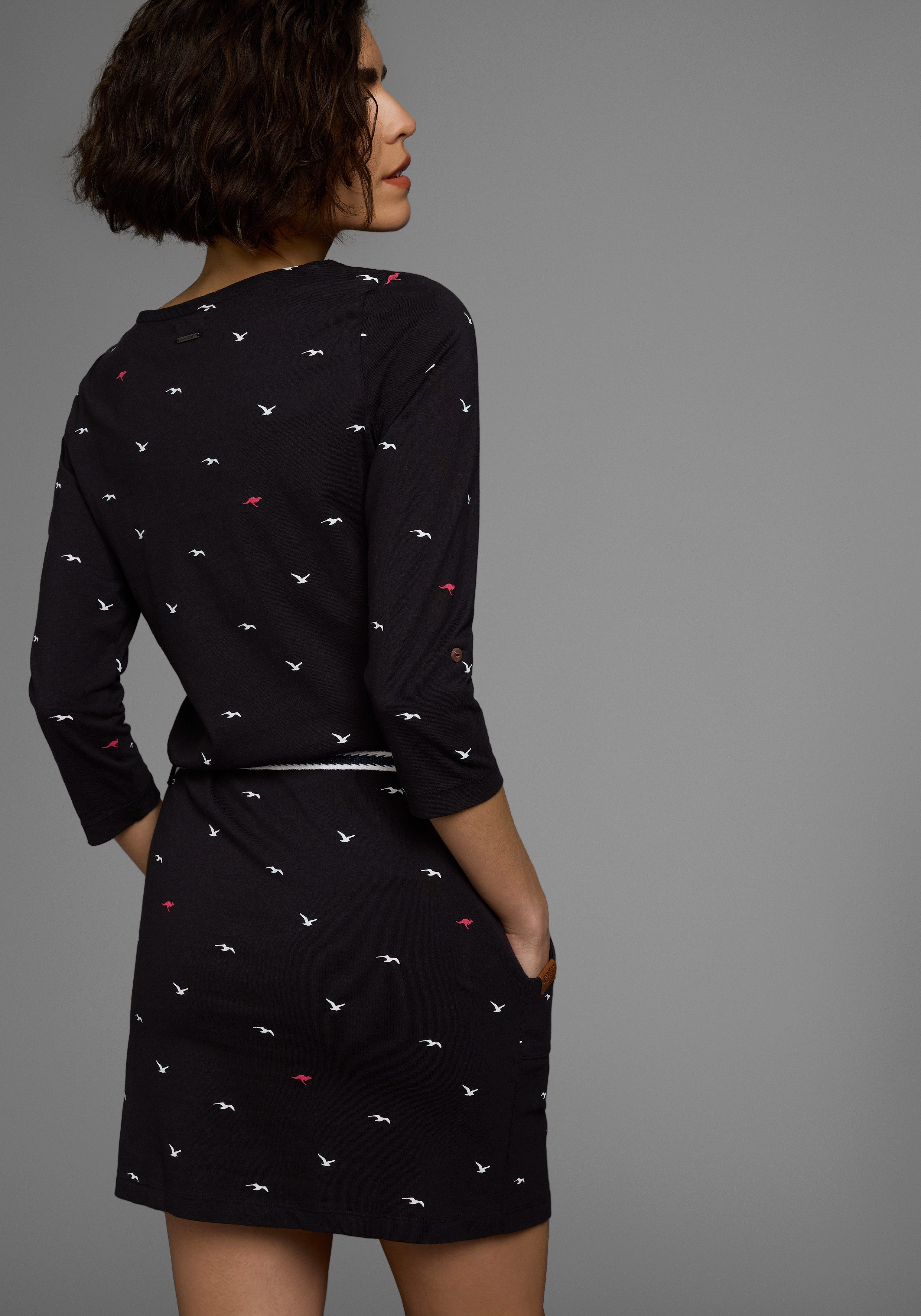 KangaROOS Jerseykleid (Set, mit abnehmbarem Gürtel) figurbetonte Passform, aus Baumwollmischung