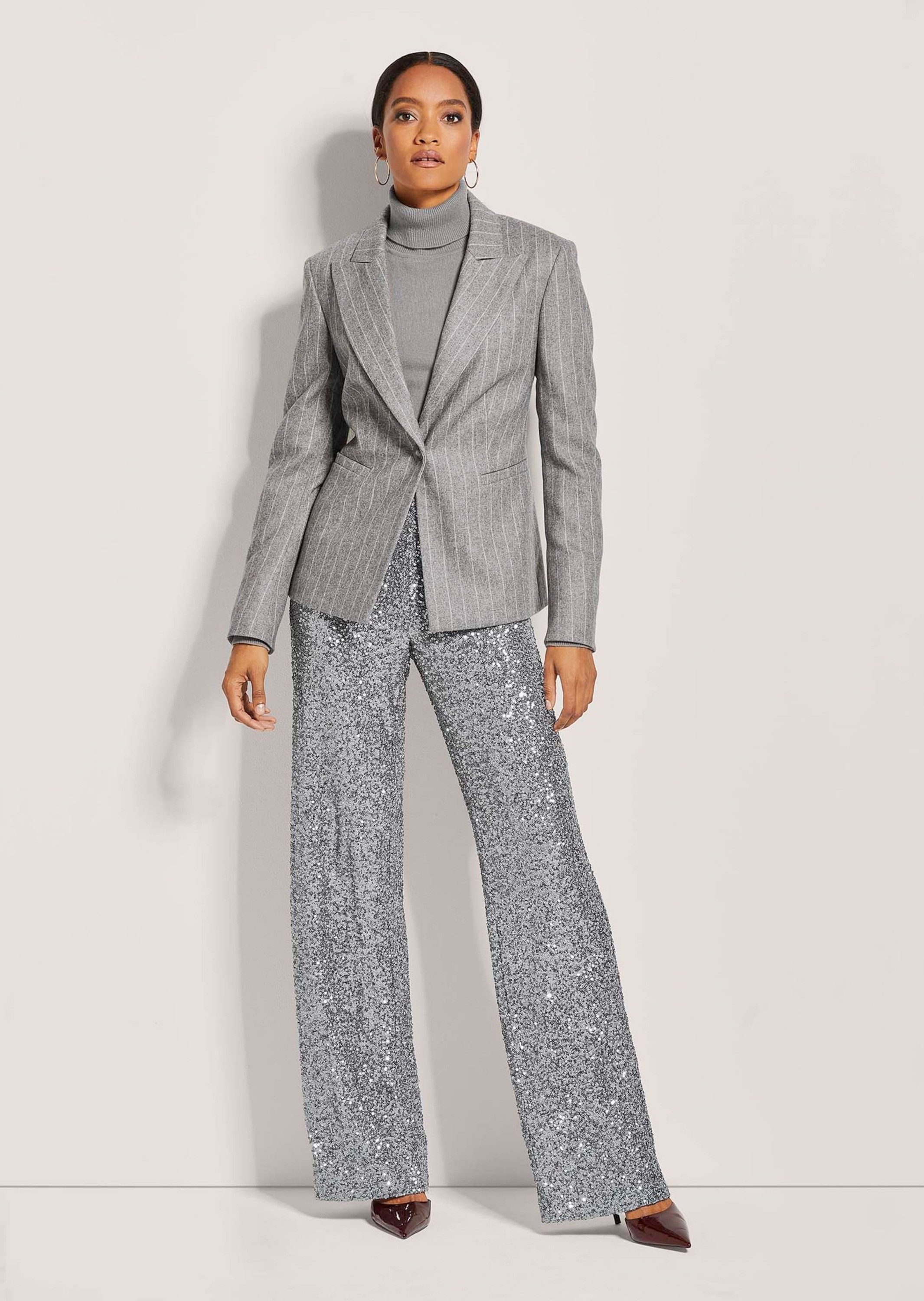 MADELEINE Kurzblazer Trendstarker Nadelstreifen-Blazer