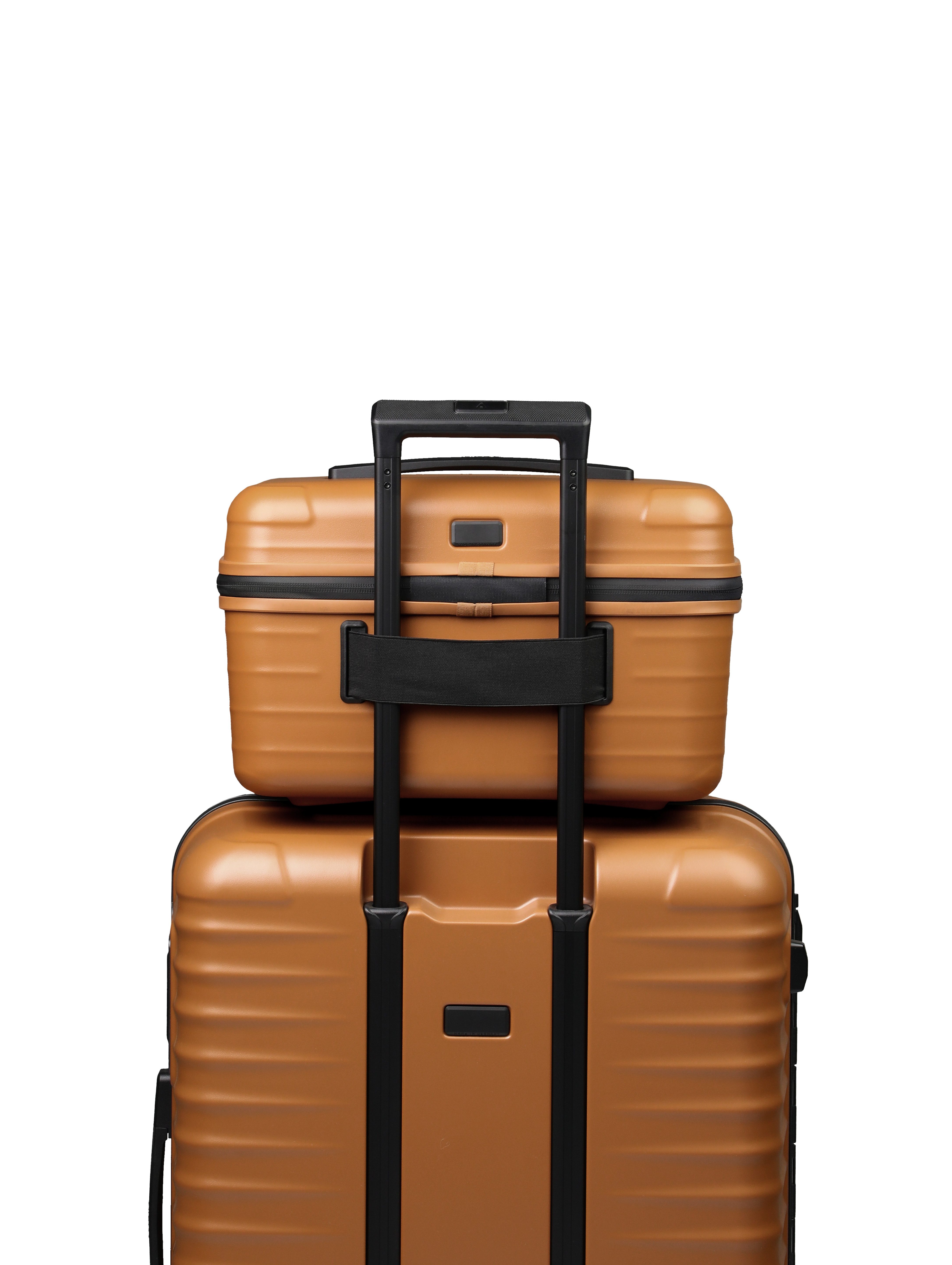 TITAN - Made in Germany Beautycase UPGRADE Kosmetikkoffer mit Organizer-System, mit herausnehmbarem Inlay und Trolley-Sleeve