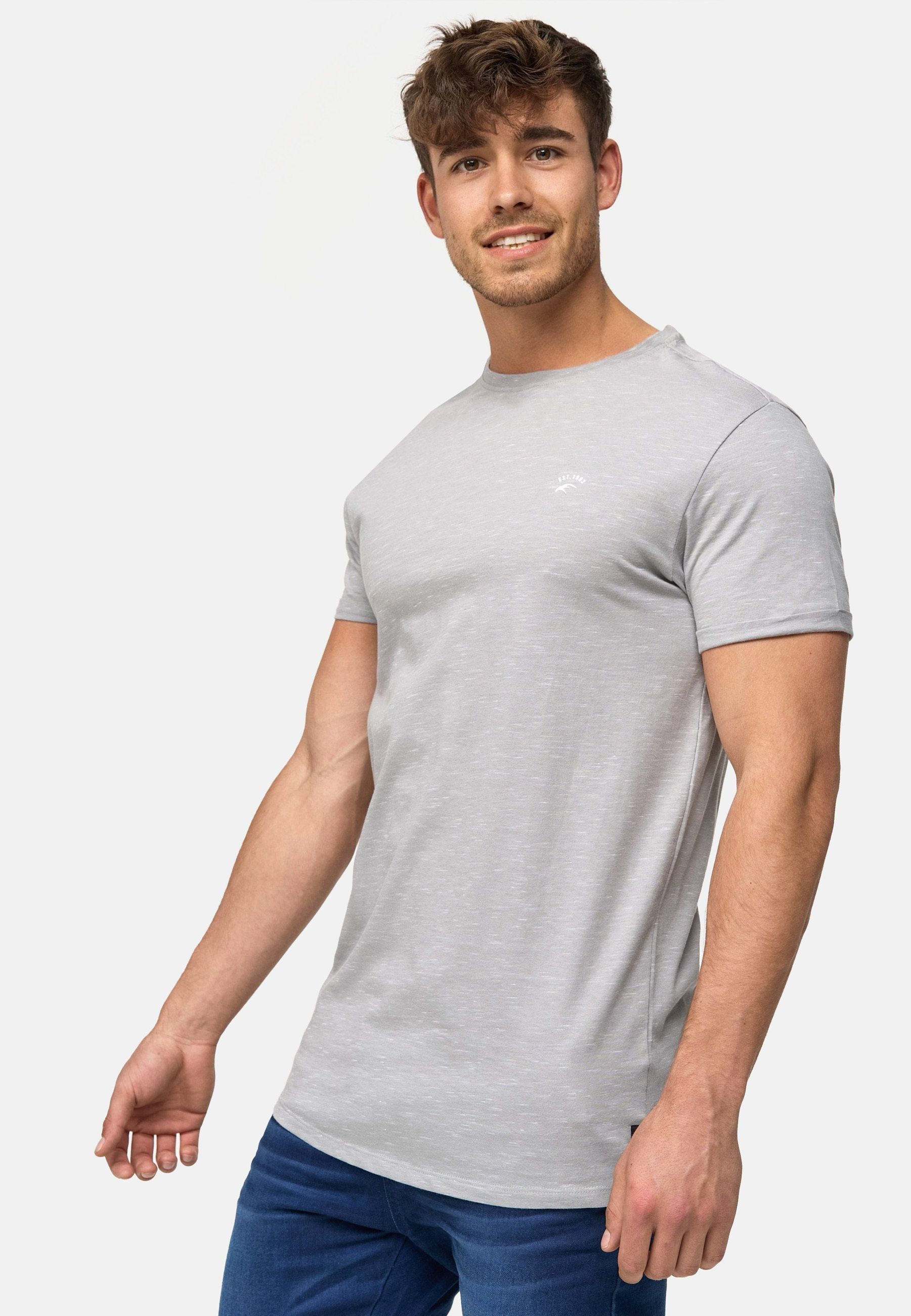 Indicode T-Shirt Kloge mit dezentem Label-Detail günstig online kaufen