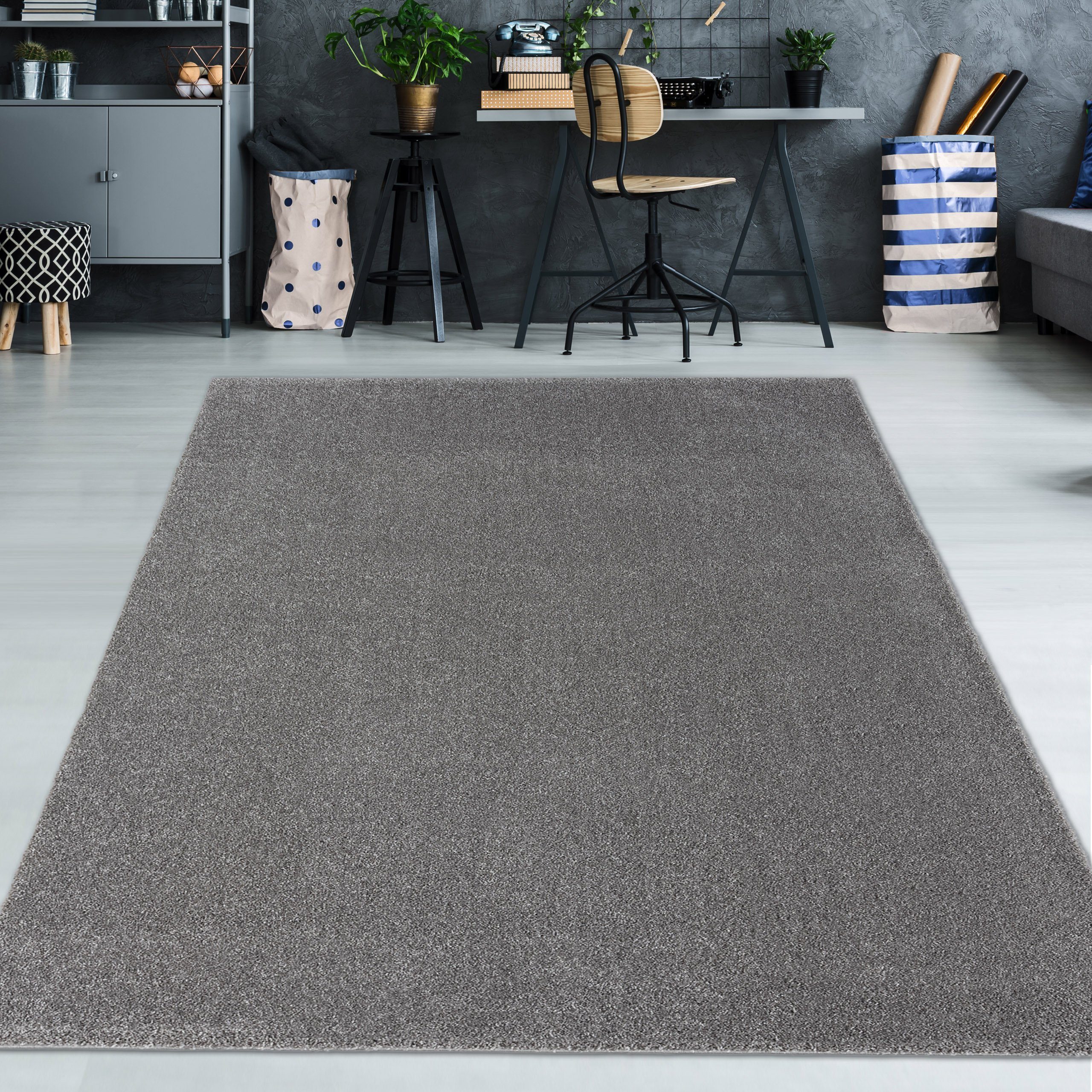 Teppich Klassischer Teppich im Unidesign in grau