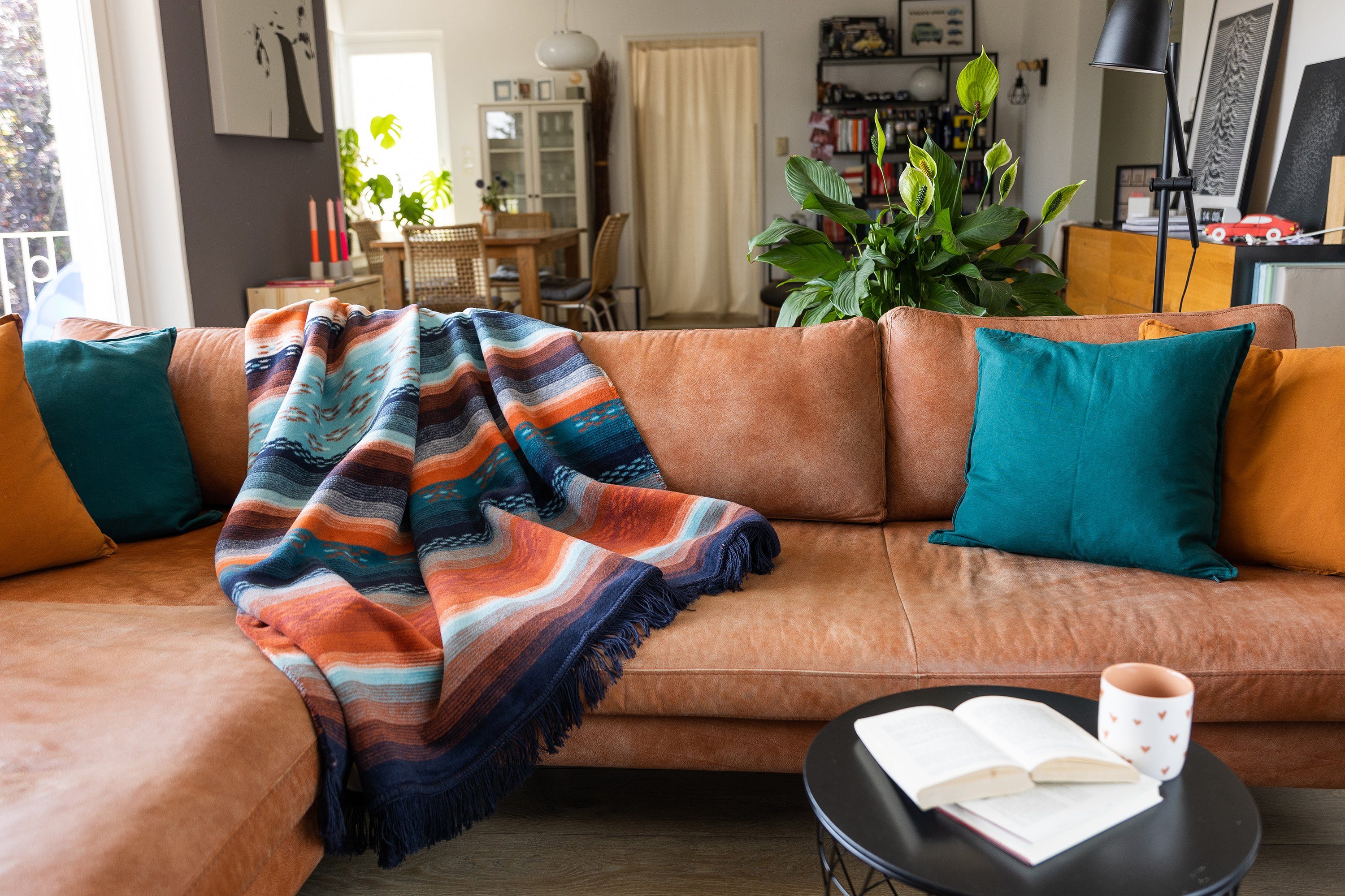 Wohndecke Peru, bunte Ethno Kuscheldecke in 150x200 cm, Sofadecke mit Fransen, Biederlack, Decke