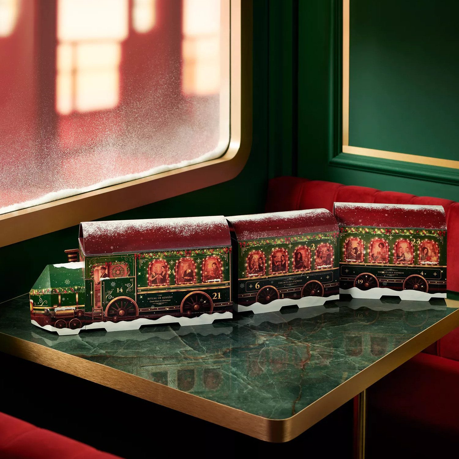 Rituals Adventskalender Rituals Premium Adventskalender 2026 – Zug-Display, 24 Überraschungen (24-tlg), 24-tlg. Zug-Kalender 6 Produkte Originalgrösse Body, Bat – Bild 4 von 4