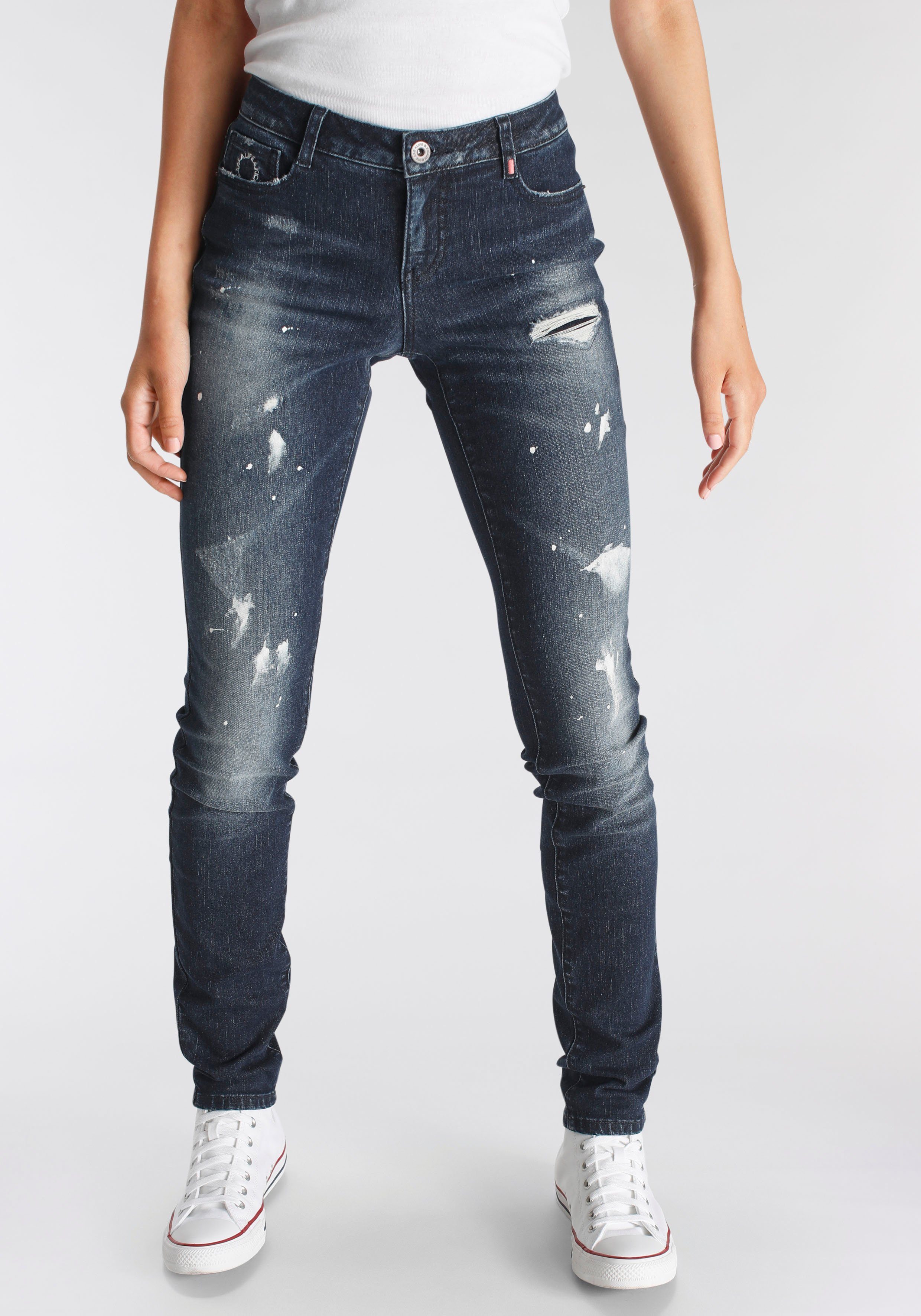 NEUE & Low-rise-Jeans SLIM-FIT KOLLEKTION Laser NolaAK Alife Kickin