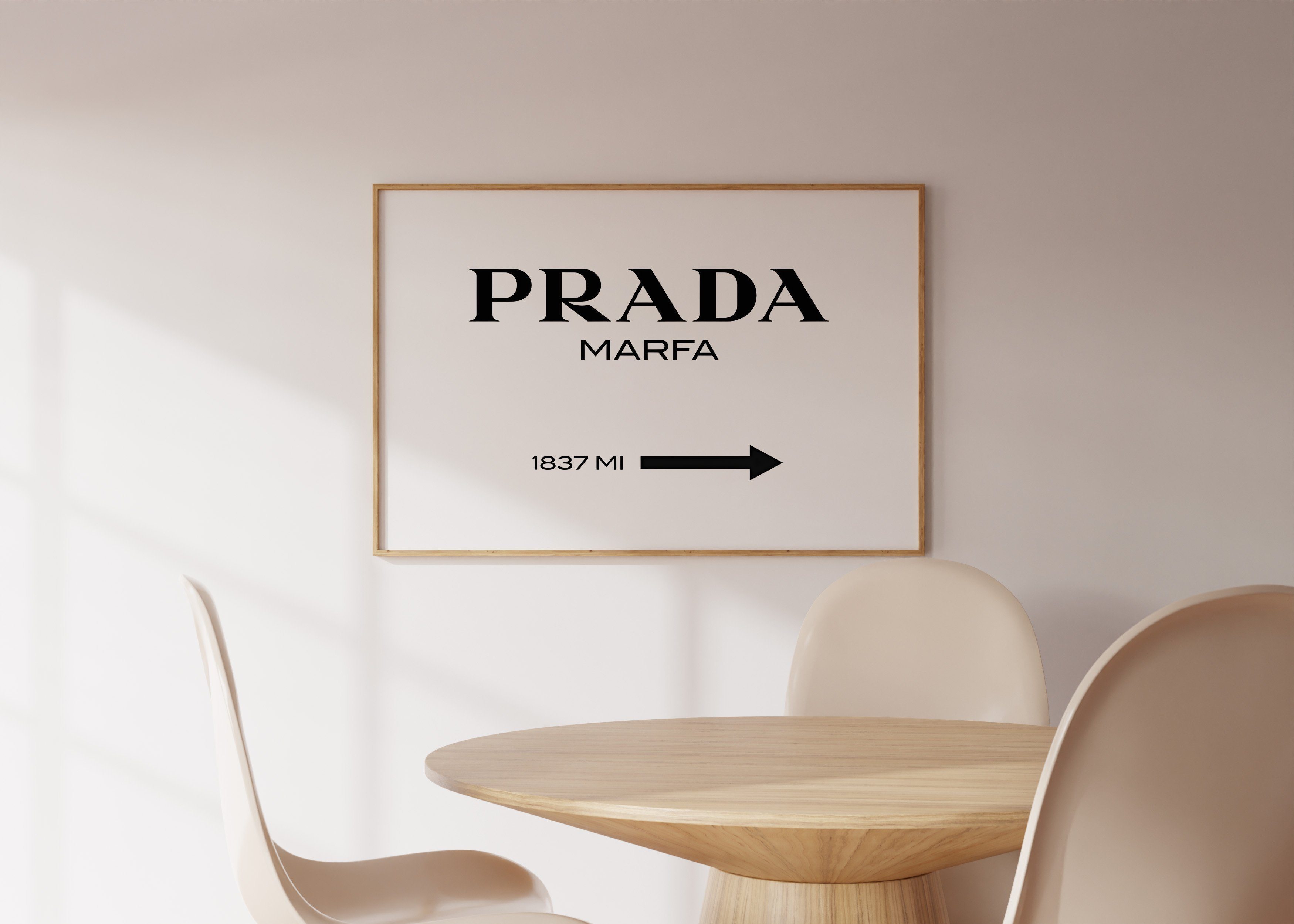 JUSTGOODMOOD Poster Premium ® Prada Marfa Poster · ohne Rahmen, (1 St), Poster in verschiedenen Größen verfügbar – Bild 4 von 5