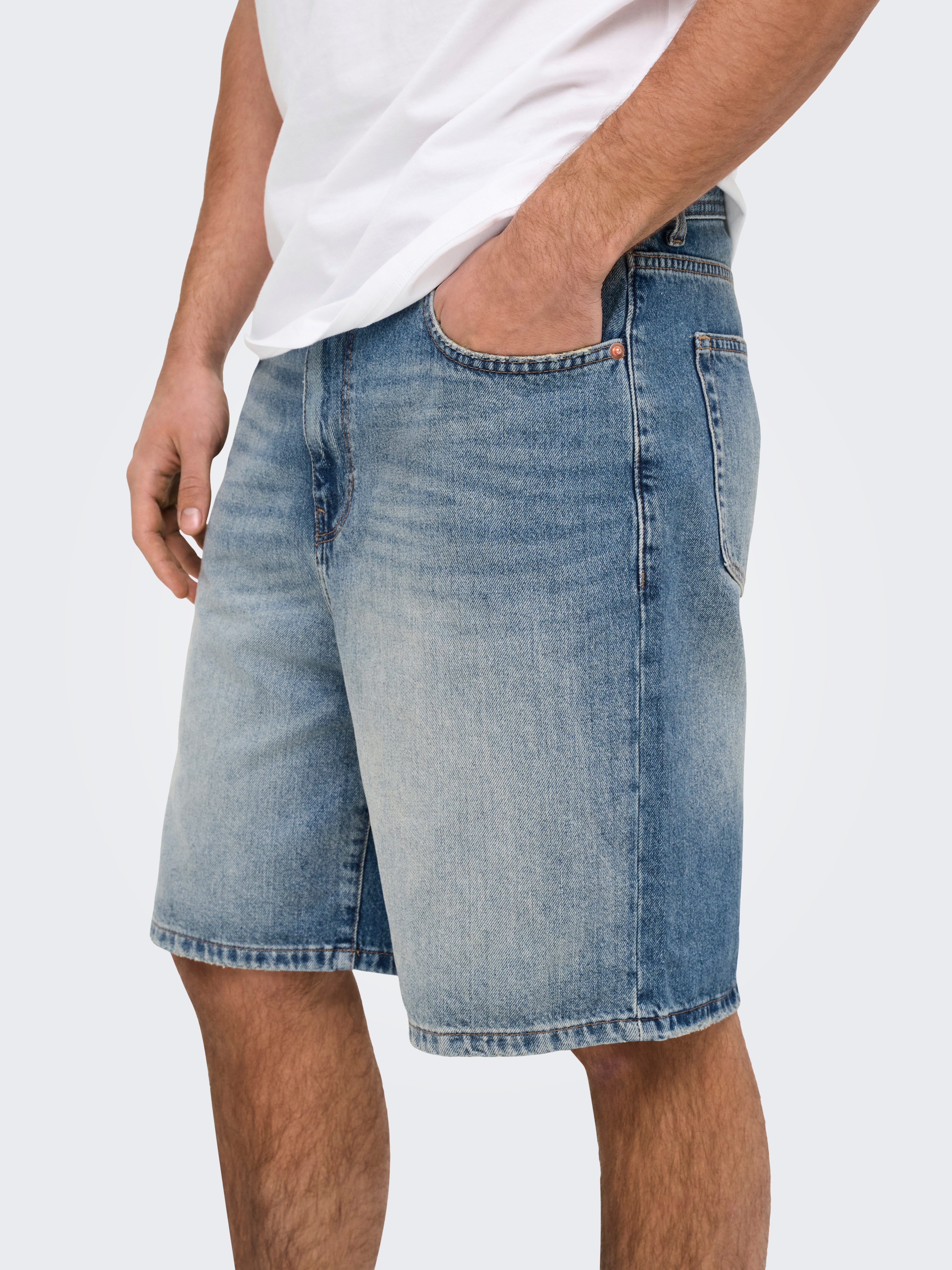 ONLY & SONS Jeansshorts ONSFADE MB TINT 9085 TAI DNM SHORTS NOOS Baumwolle, loose fit