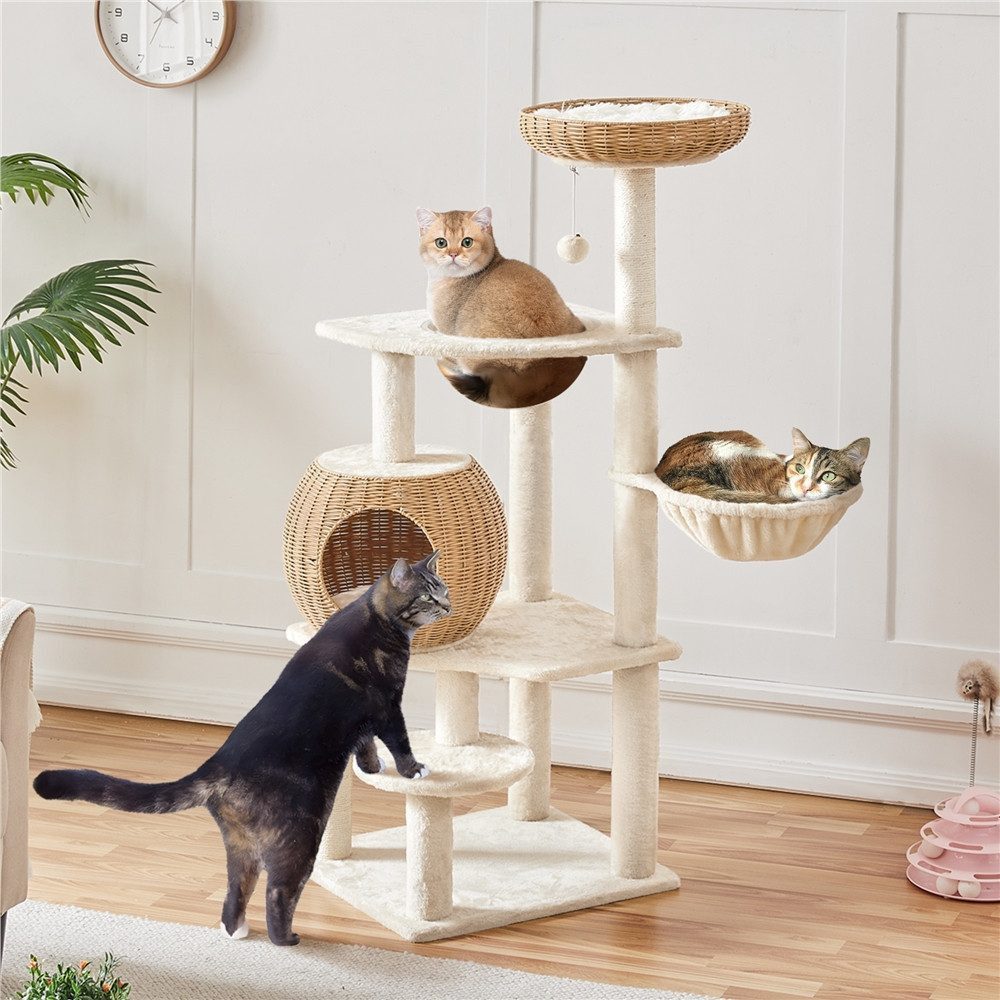 Yaheetech Kratzbaum 137,5 cm (H), aus Rattan-Geflecht, Katzenbaum mit Katzenhaus, Liegemulde, Korb, Sisalstämme, Plüschball