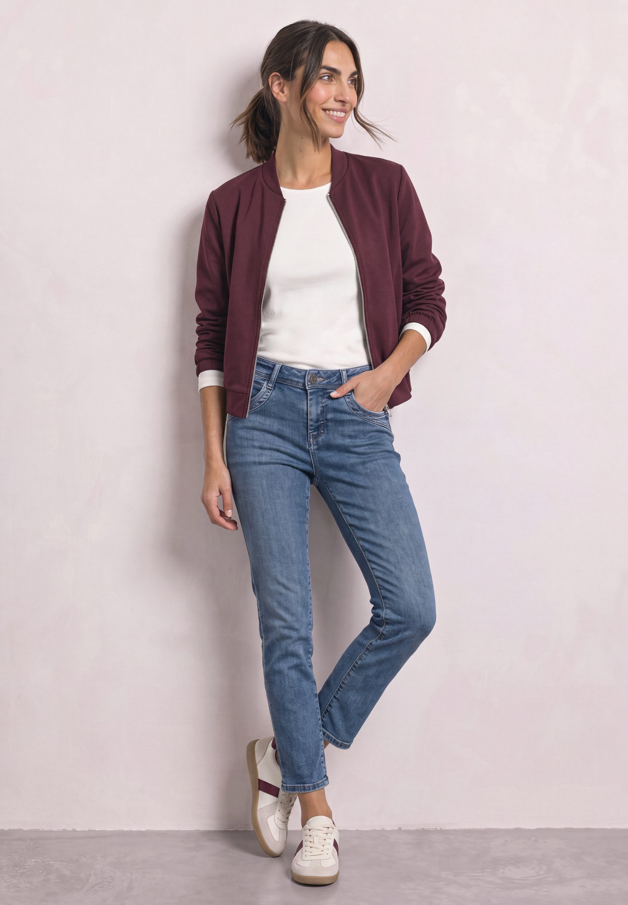 STREET ONE Slim-fit-Jeans Middle Waist – Bild 4 von 5