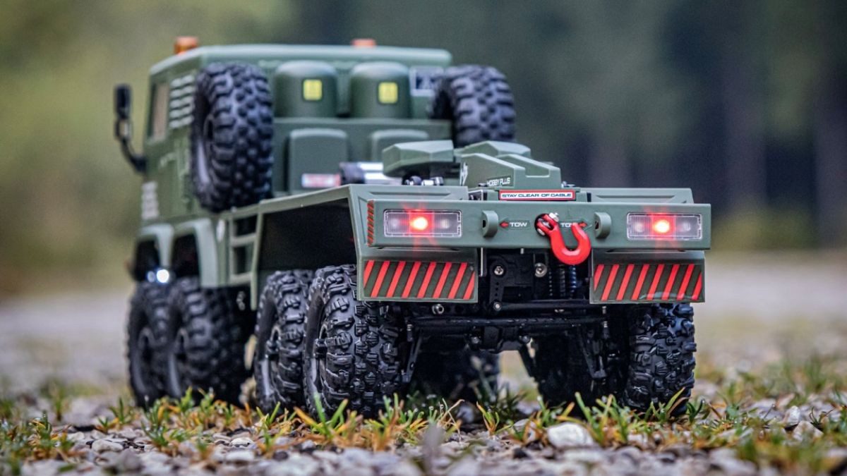 Absima RC-Truck Hobby Plus 1:18 Offroad-Truck CR-18P 8X8 Terranaut 4-Achser (Set, inkl. 2.4 GHz Fernsteuerung, 2S Fahrakku und USB Ladekabel), mit getrennt voneinander lenkbaren Vorder- und Hinterachsen