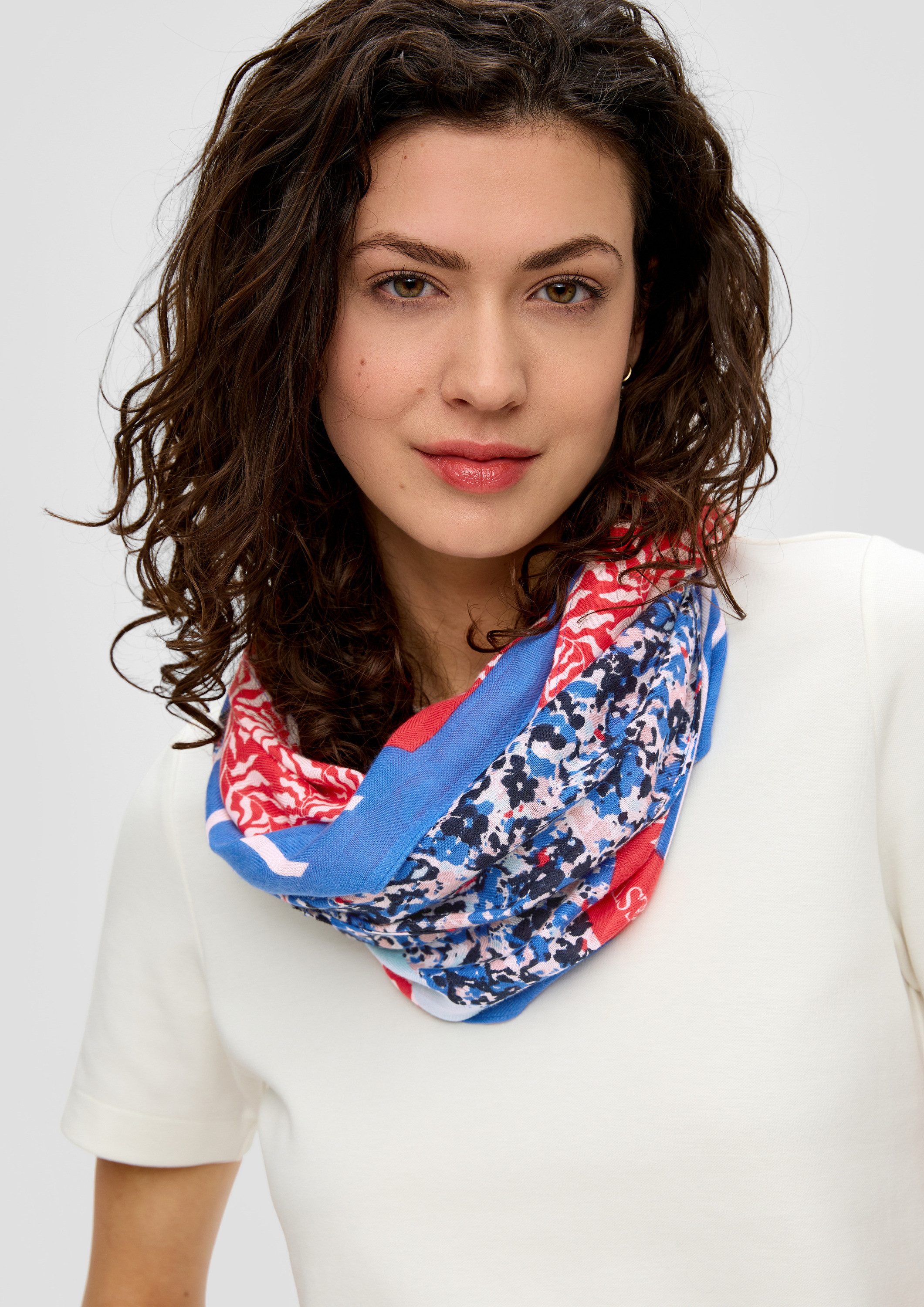 s.Oliver Loop Snood Loop-Schal mit All-over-Muster, günstig online kaufen