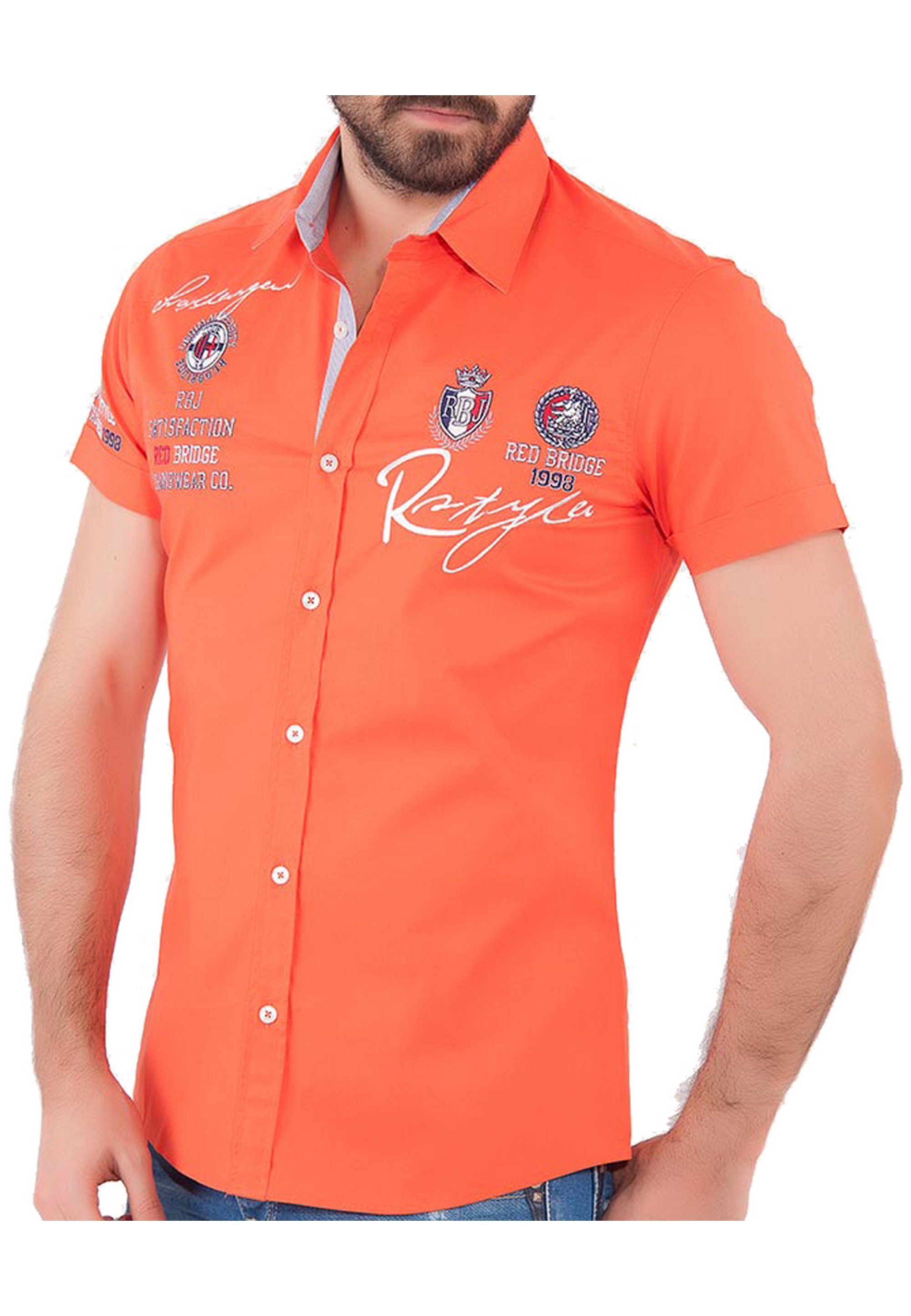 RedBridge Kurzarmhemd Irvine im Slim Fit-Schnitt mit Stickerei