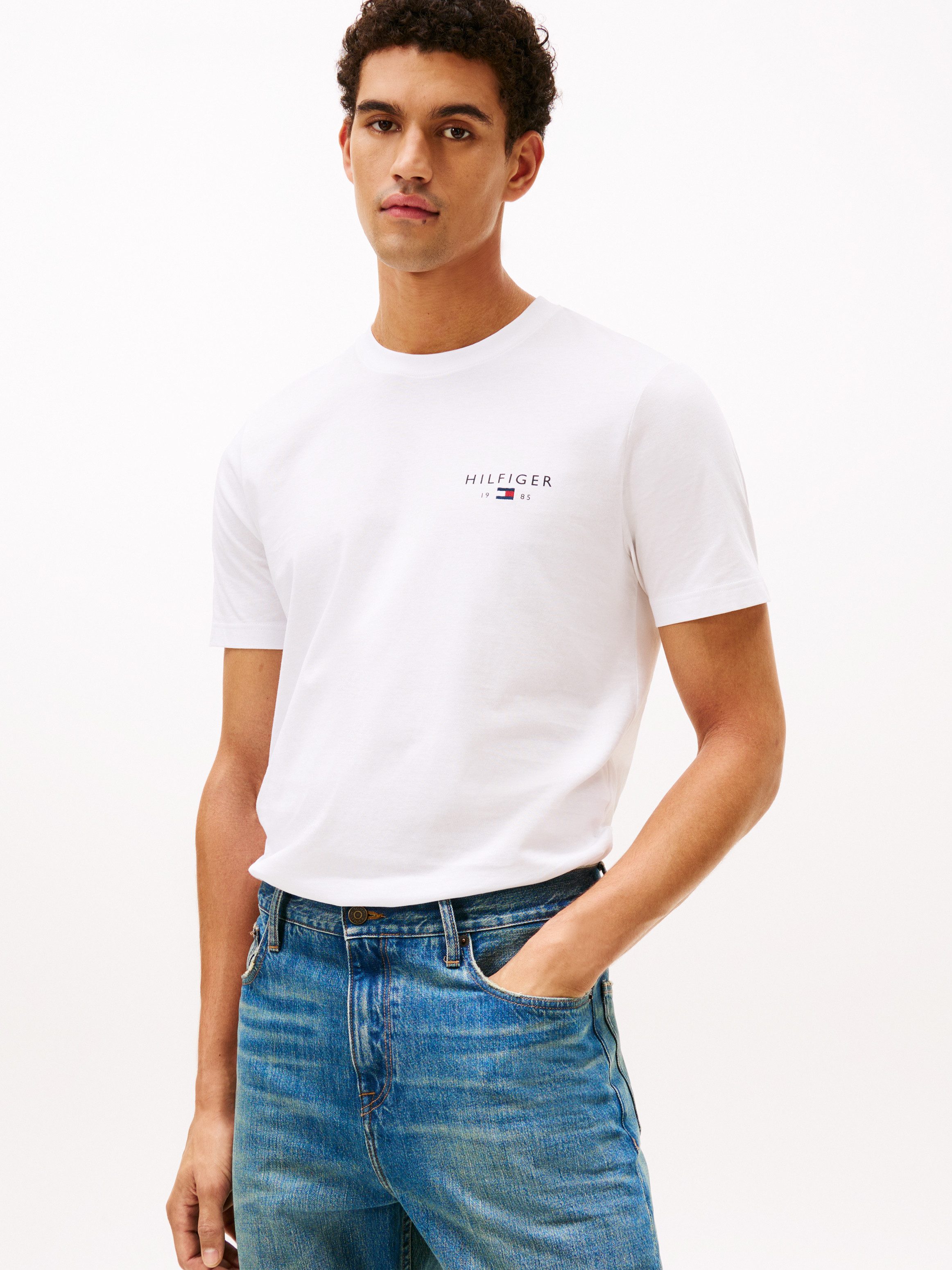 Tommy Hilfiger T-Shirt BRAND LOVE SMALL HILFIGER normale Passform, Rundhals günstig online kaufen