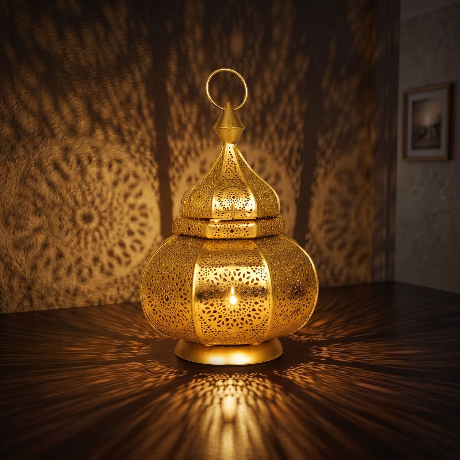 Marrakesch Orient & Mediterran Interior Teelichthalter Orientalisches Windlicht Lamis handgefertigt aus Metall in Gold 30 cm (1 St), Handarbeit