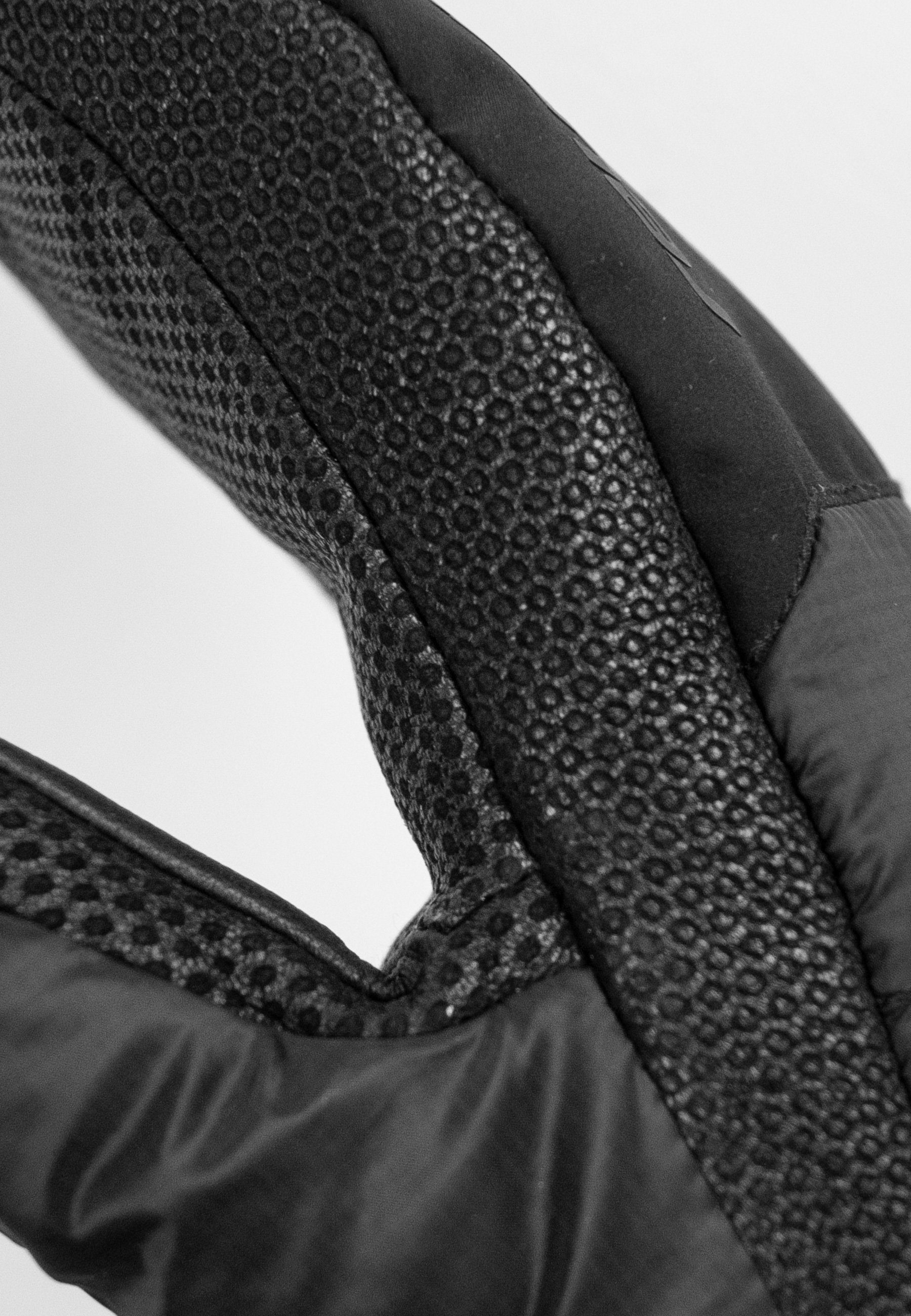 Reusch Fäustlinge Kavik TOUCH-TEC™ Mitten mit praktischer Touchscreen-Funktion