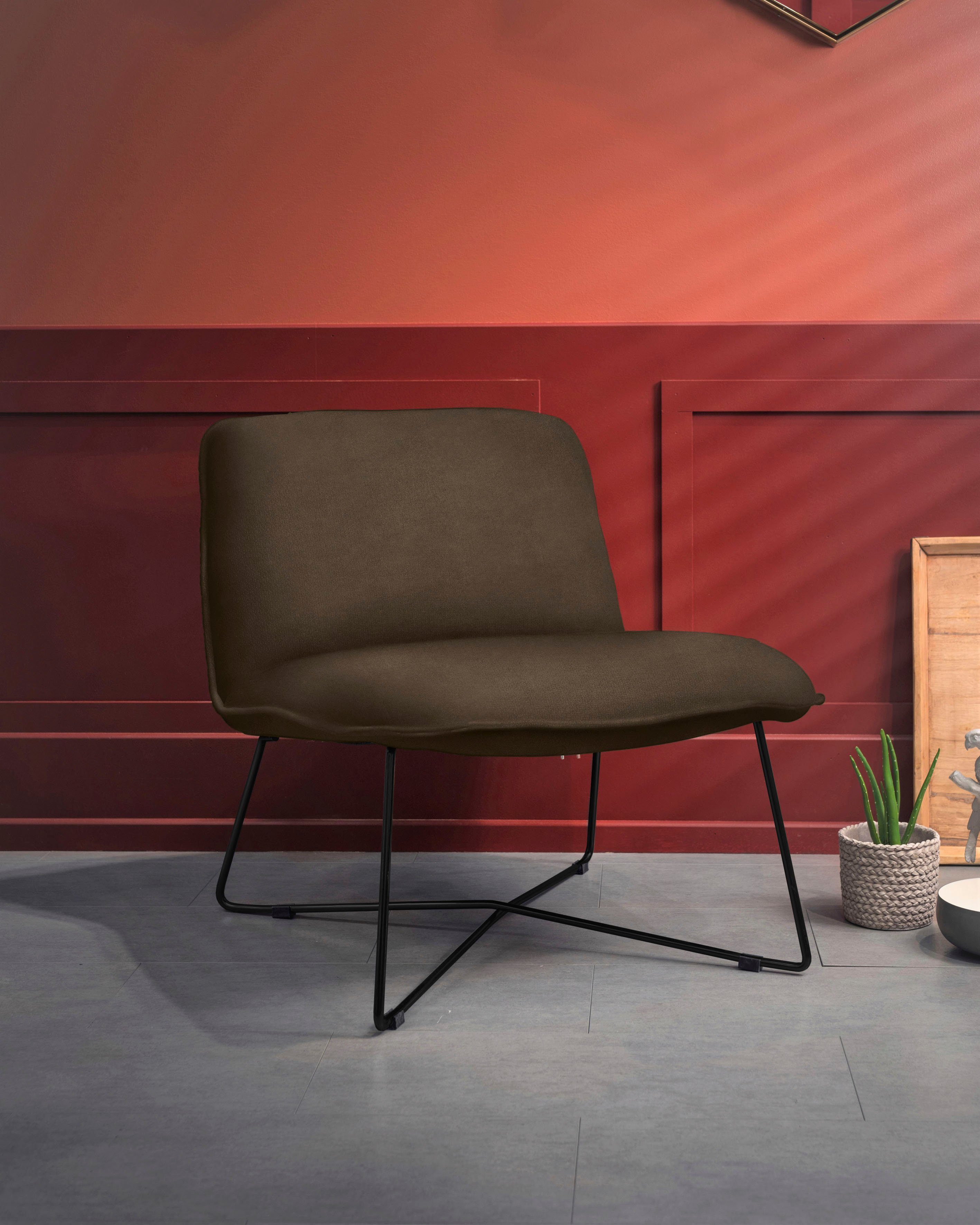 furninova Loungesessel Fly, gemütlicher Loungesessel im skandinavischen Design brown