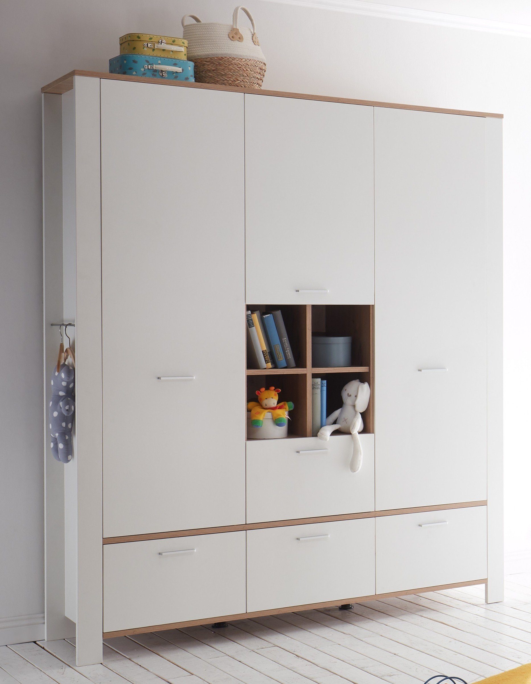 möbelando Kleiderschrank Adele (BxHxT: 160x195x47 cm) in weiß matt lack / asteiche mit 4 Schubladen und 3 Türen