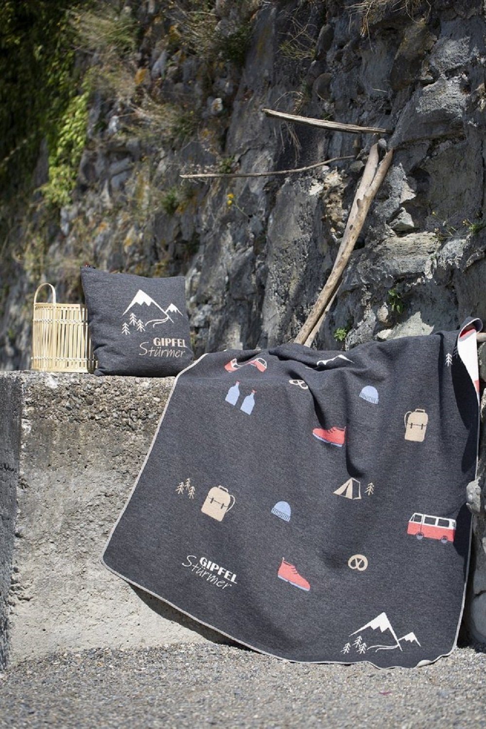 DAVID FUSSENEGGER Kissenhüllen Silvretta 'Gipfelstürmer' 50 x 50 cm günstig online kaufen