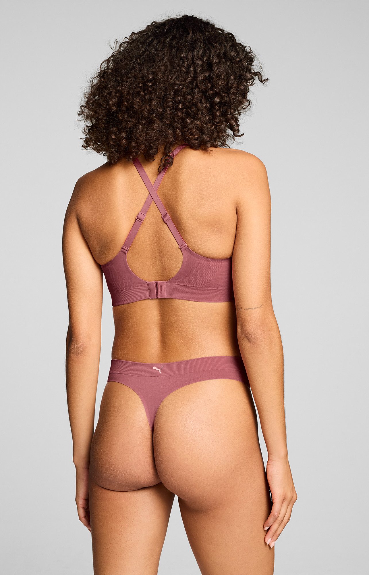 PUMA Sport-Bustier PUMA WOMEN 3D KNIT SPORT TRIANGLE TOP wendbare und verstellbare Träger für einen personalisierten Look