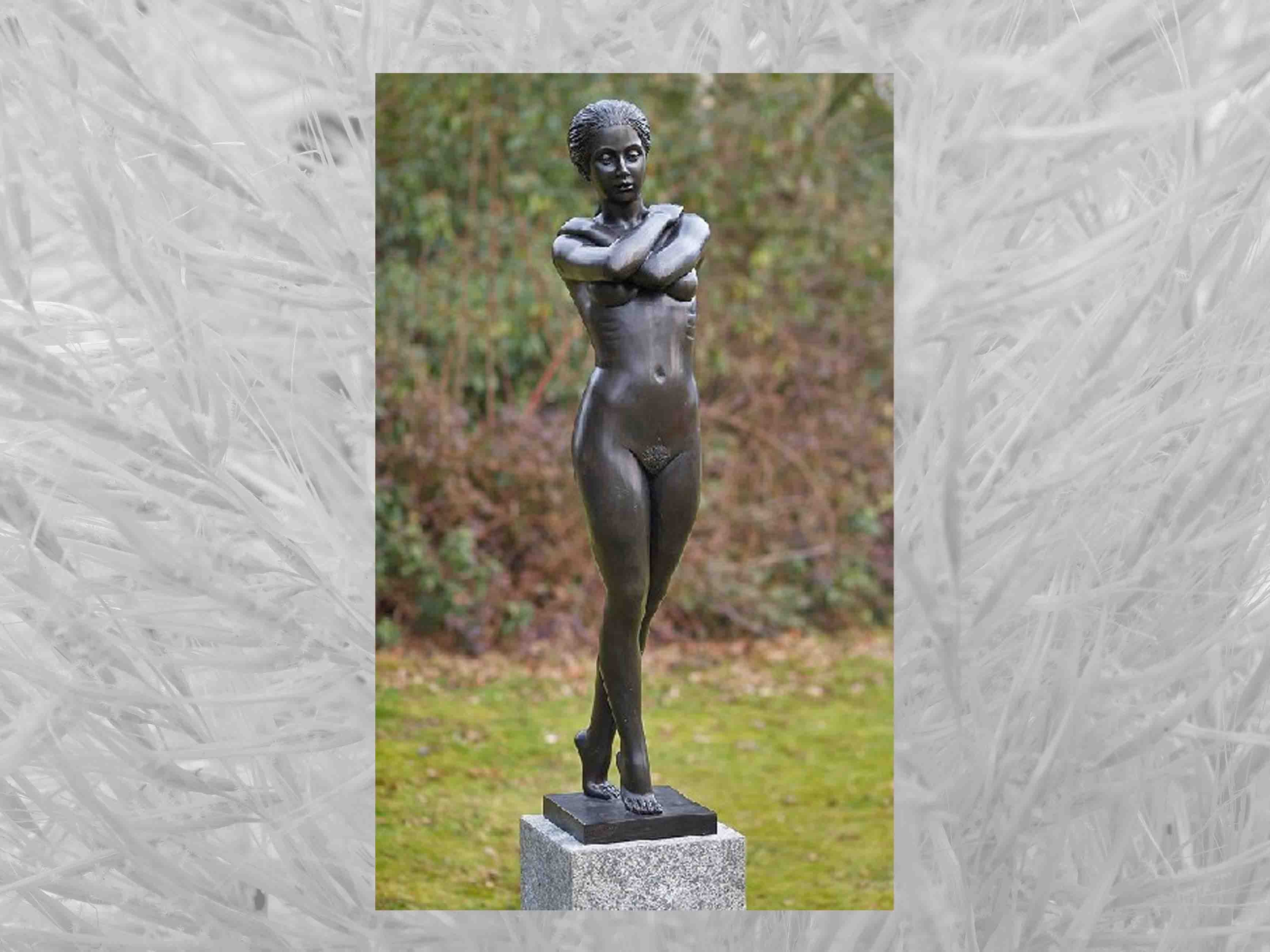 Gartenfigur IDYL Bronze-Skulptur Nackte Frau stehend