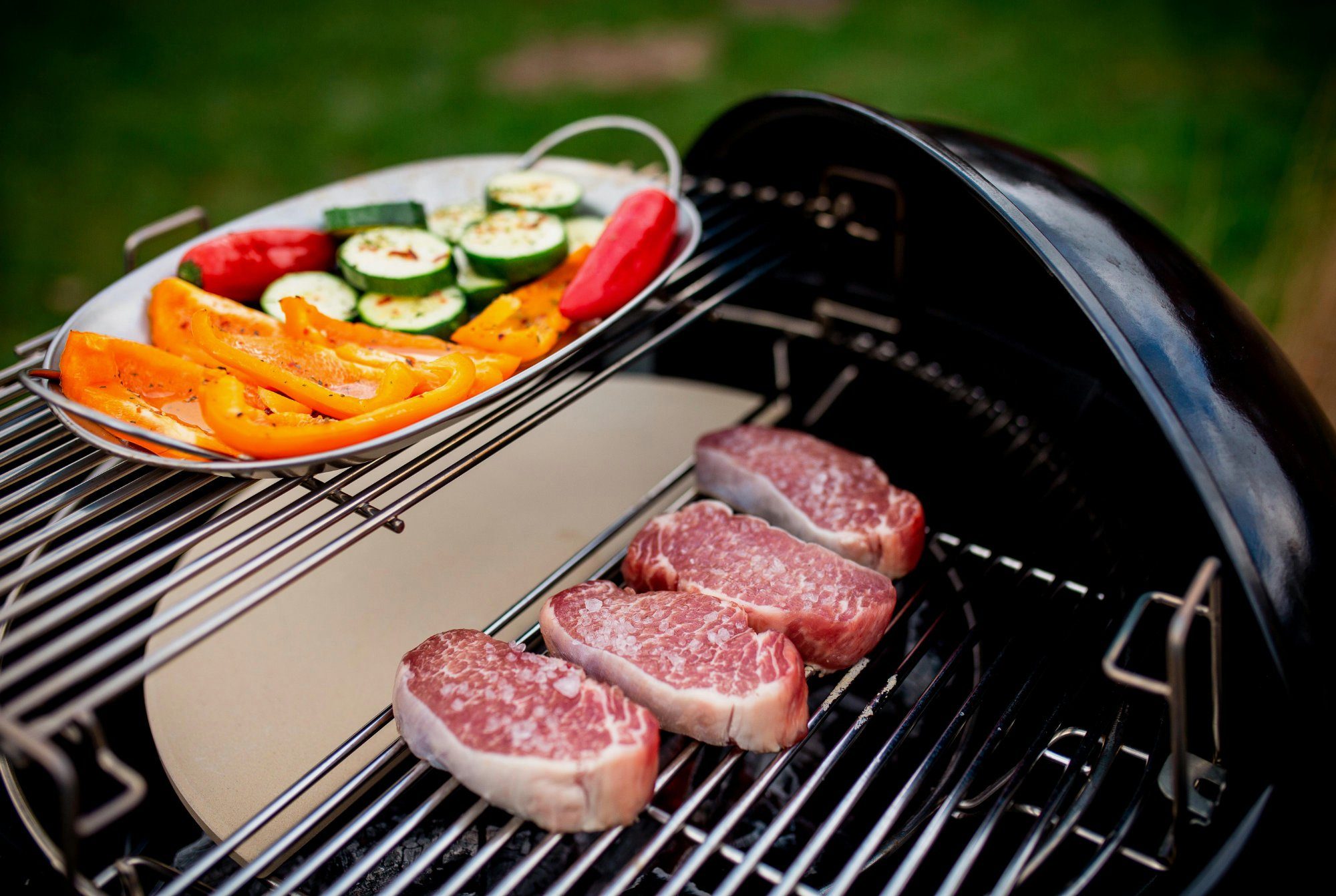 BBQ-Toro Grillerweiterung Smokersystem für Ø 57 cm Kugelgrill, Ø 54 cm, Edelstahl Grillerhöhung
