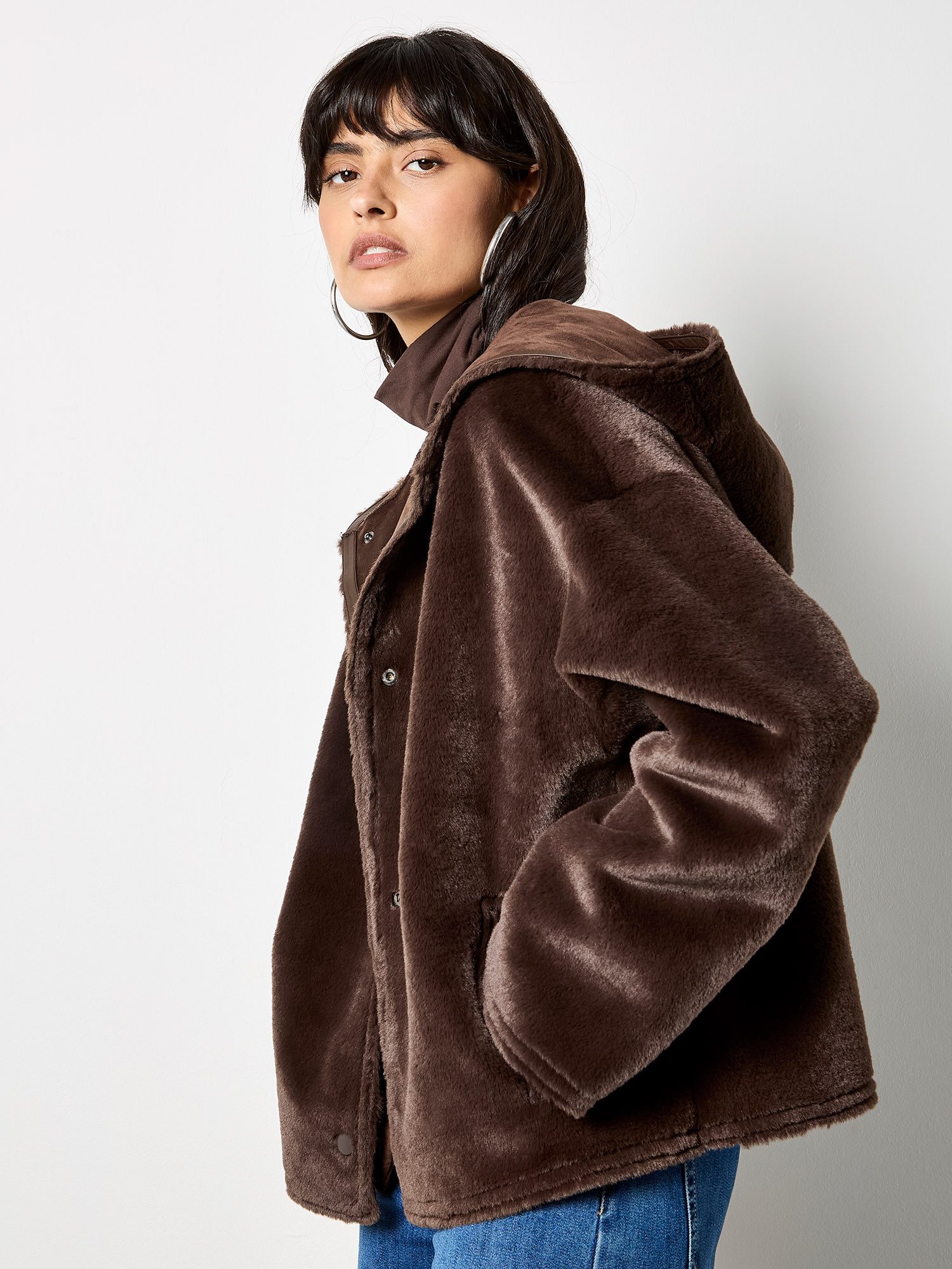 Apricot Fellimitatjacke Wendejacke mit Kapuze – Bild 4 von 5