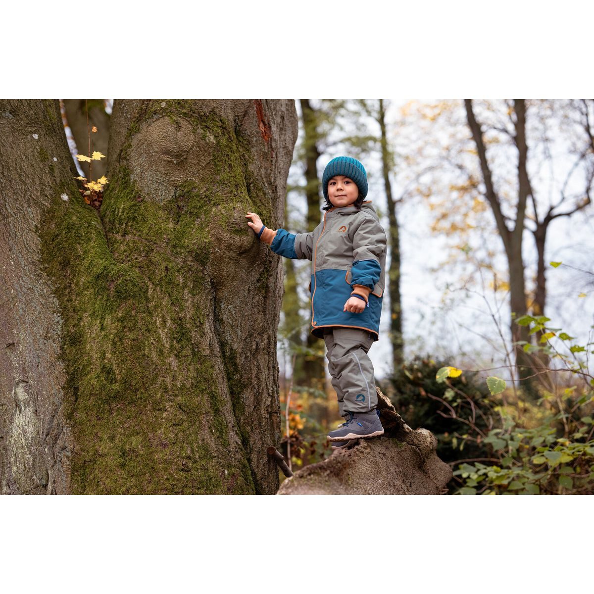 Finkid Hardshelljacke Moska Mukka Vielseitige, warme und wetterfeste Kinder-Winterjacke mit weichem