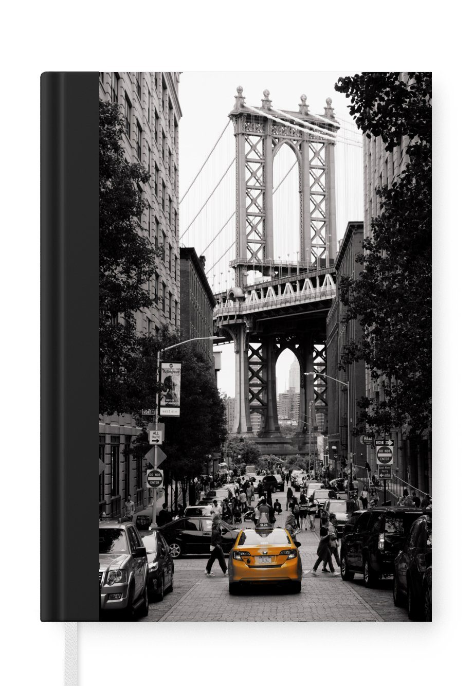 MuchoWow Notizbuch Schwarz-Weiß-Foto mit einem gelben Taxi im amerikanischen New York, Journal, Merkzettel, Tagebuch, Notizheft, A5, 98 Seiten, Haushaltsbuch
